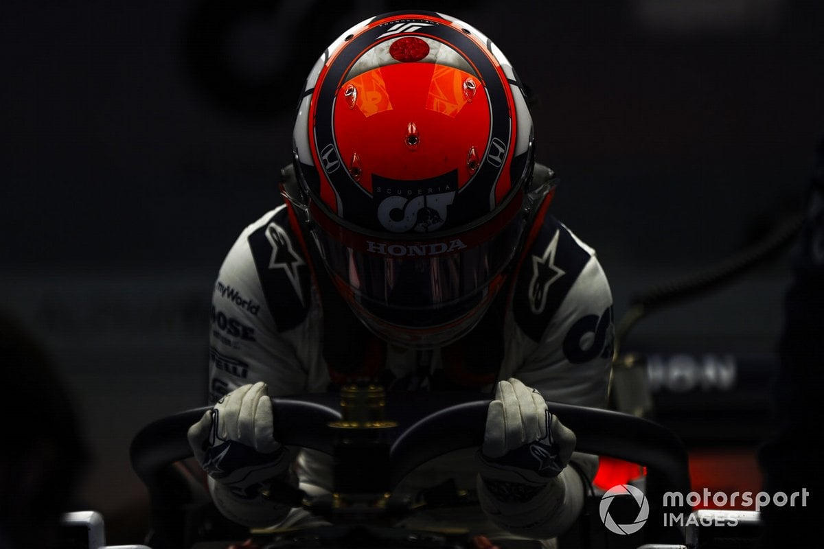 Tsunoda wowed by power, physicality in first AlphaTauri F1 test
