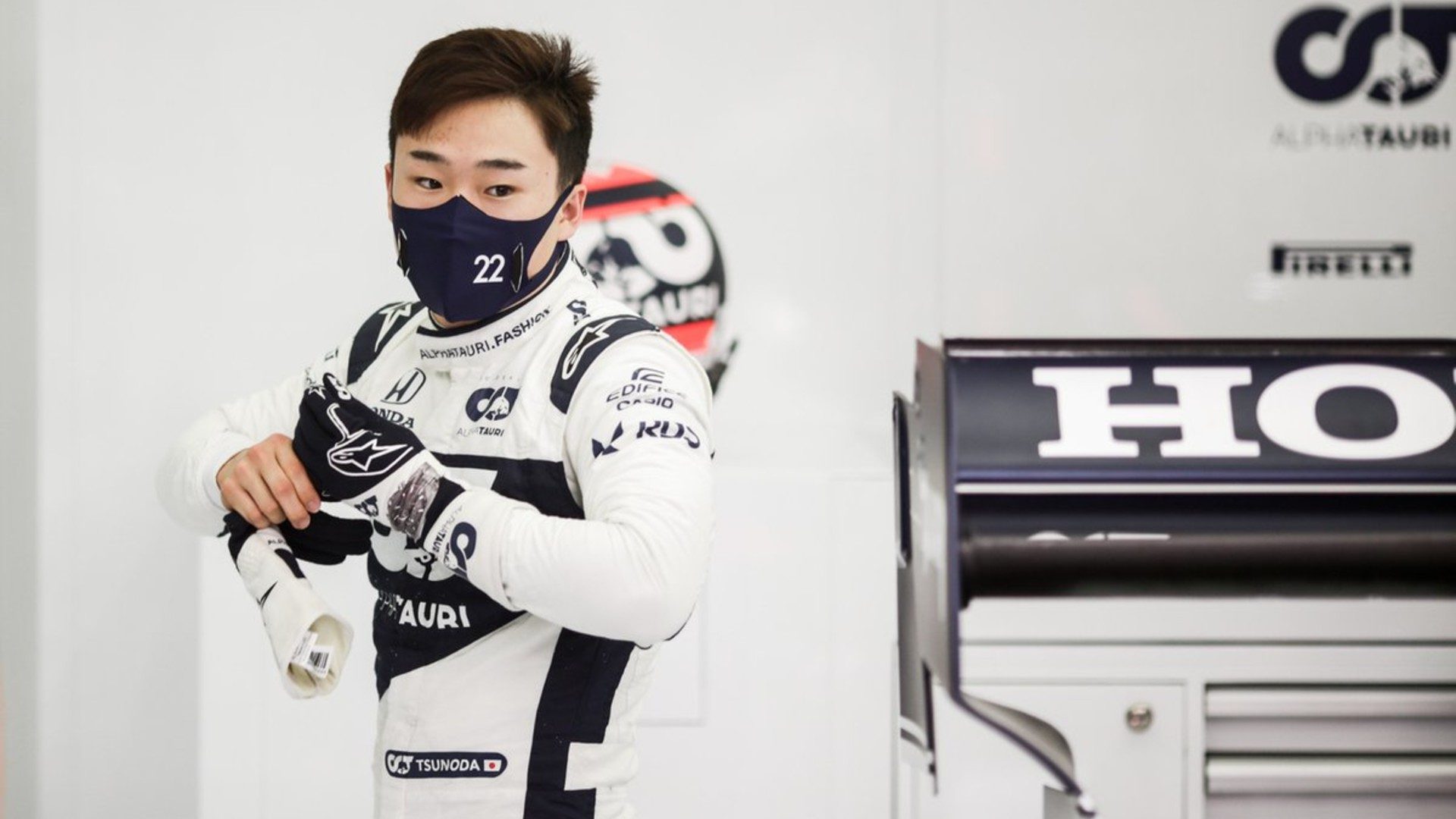 Yuki Tsunoda admits feeling 'good pressure' ahead of 2022 F1 season