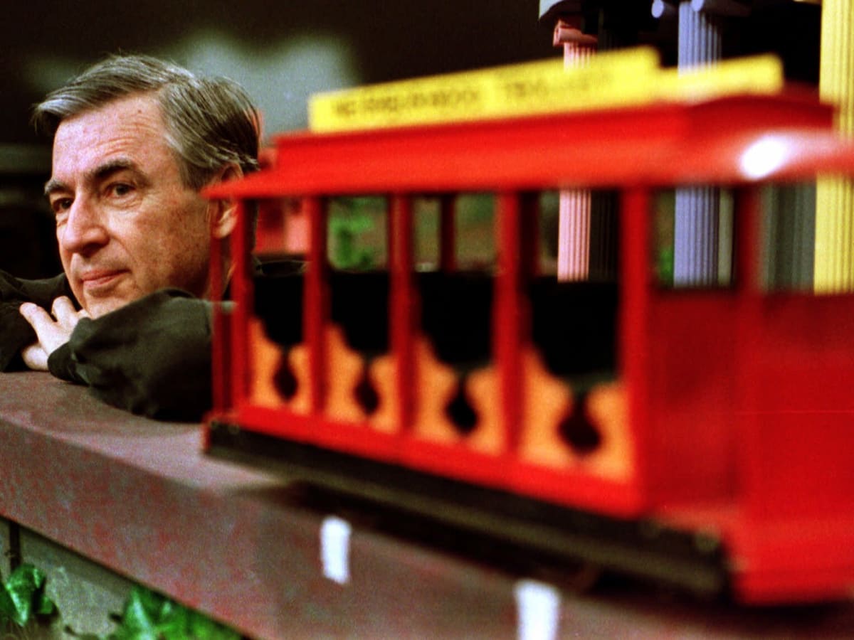 Why Are There So Many Urban Legends About Mr. Rogers?