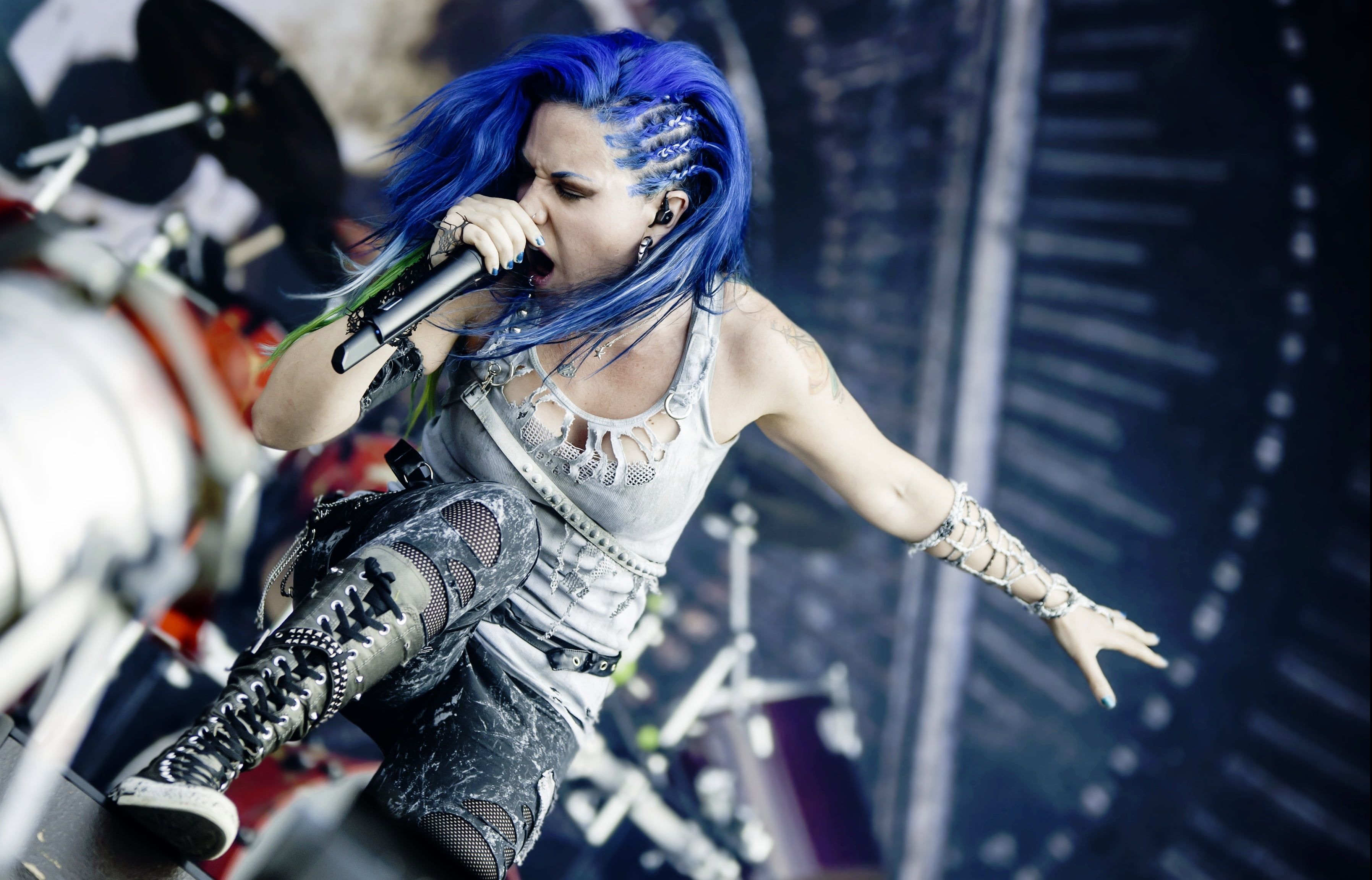 Women's Gray Tank Top #singer Arch Enemy Alissa White Gluz K #wallpaper #hdwallpaper #desktop. Alissa White, Arch Enemy, Heavy Metal Girl