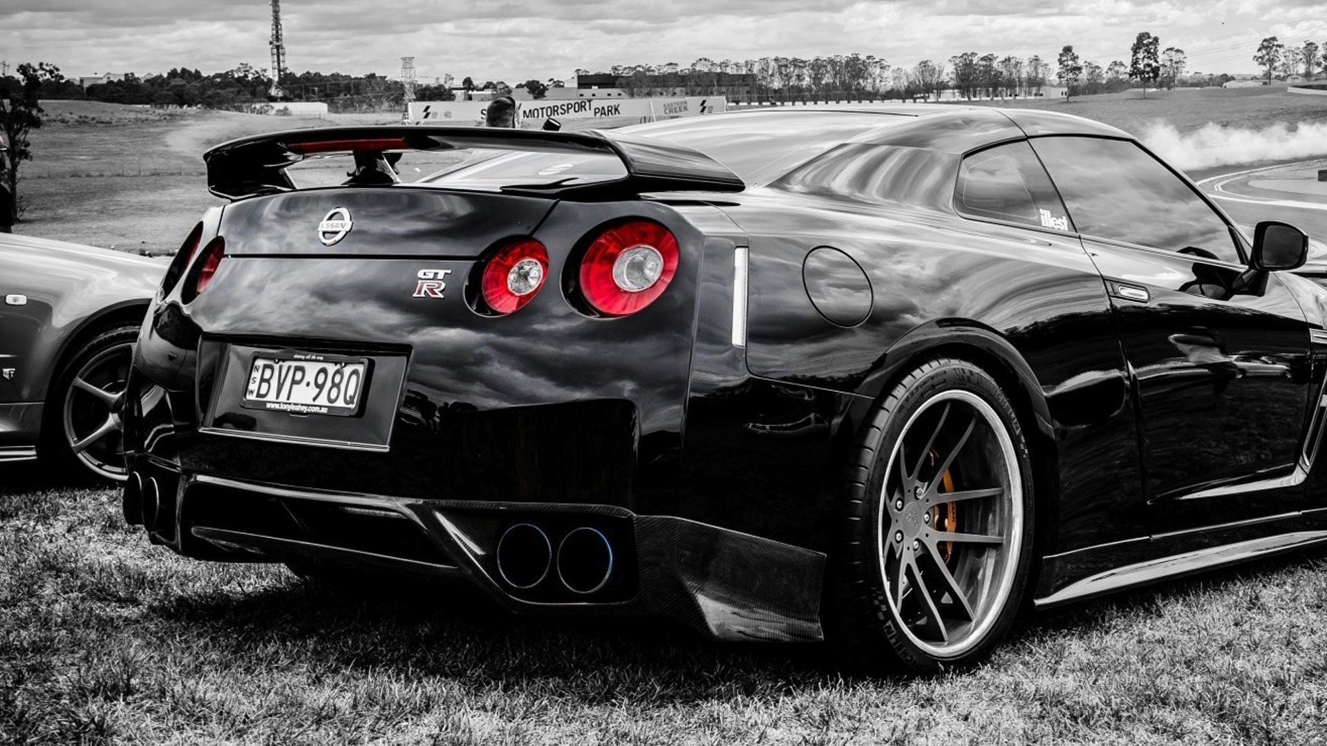 Nissan GTR R35 HD Wallpaper