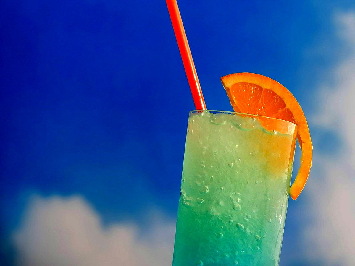 Blue Drinks Wallpaper