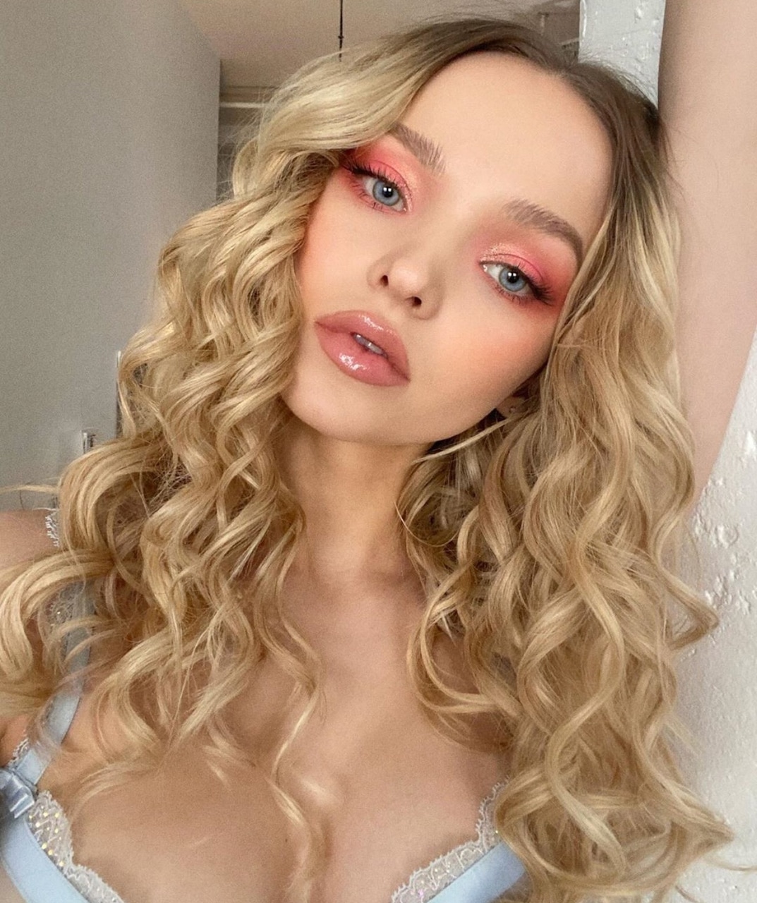 image about euphoria. Cassie Howard. See more about aesthetic, blue and grunge