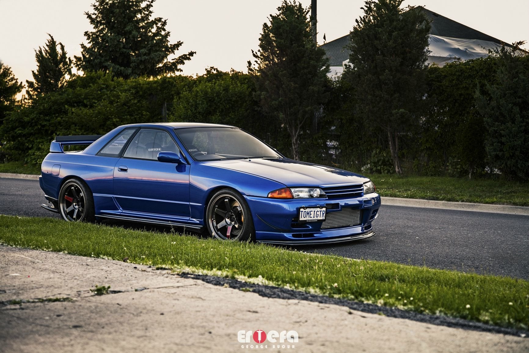 In honor of the beautiful Nissan Skyline GTR32. Here is one from my hometown, Toronto! [1732 x 1155]