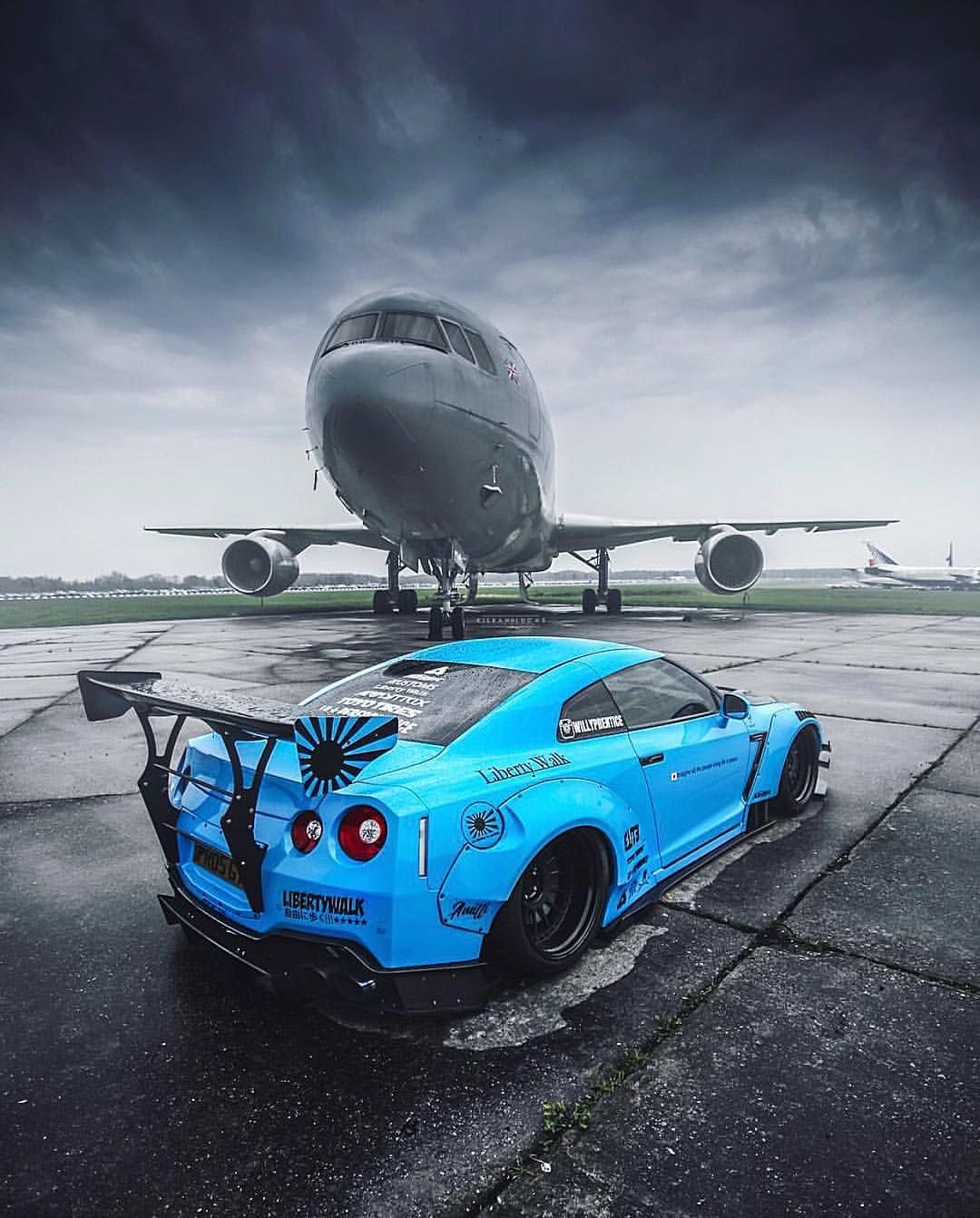 いいね！2,750件、コメント10件 ― LIBERTY WALK NATIONさんのInstagramアカウント: 「LIBERTY WALK 自由に歩く LBWORKS NI. Nissan gt r, Nissan gtr r35, Nissan gtr nismo
