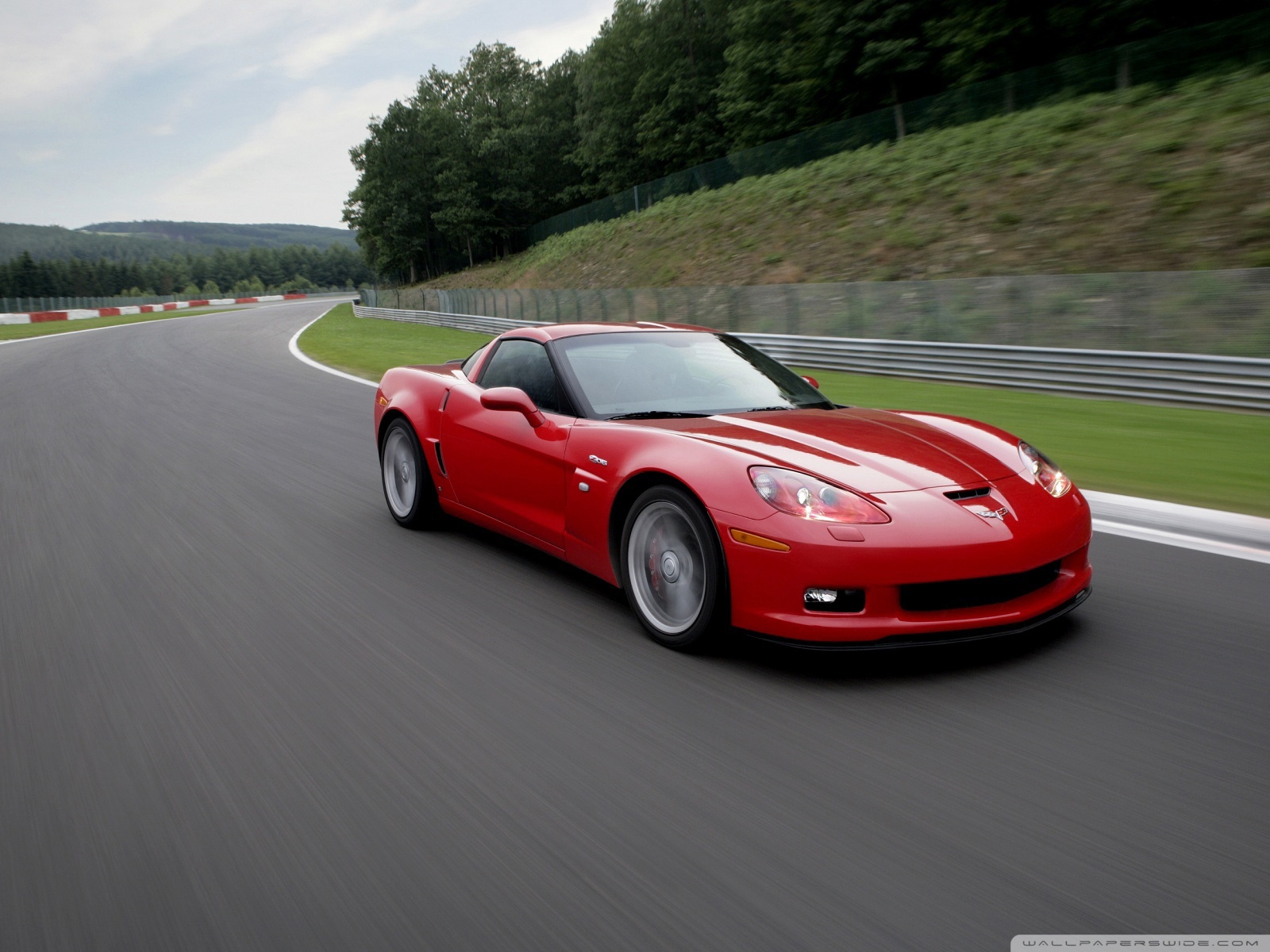 Chevrolet Corvette Z06 Ultra HD Desktop Background Wallpaper for 4K UHD TV, Widescreen & UltraWide Desktop & Laptop, Tablet