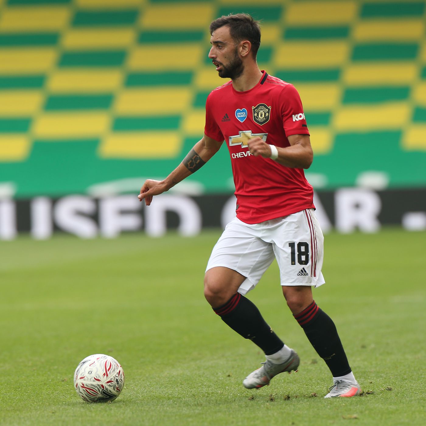 Should Manchester United Be Worried About Bruno Fernandes' Decision Making? Busby Babe