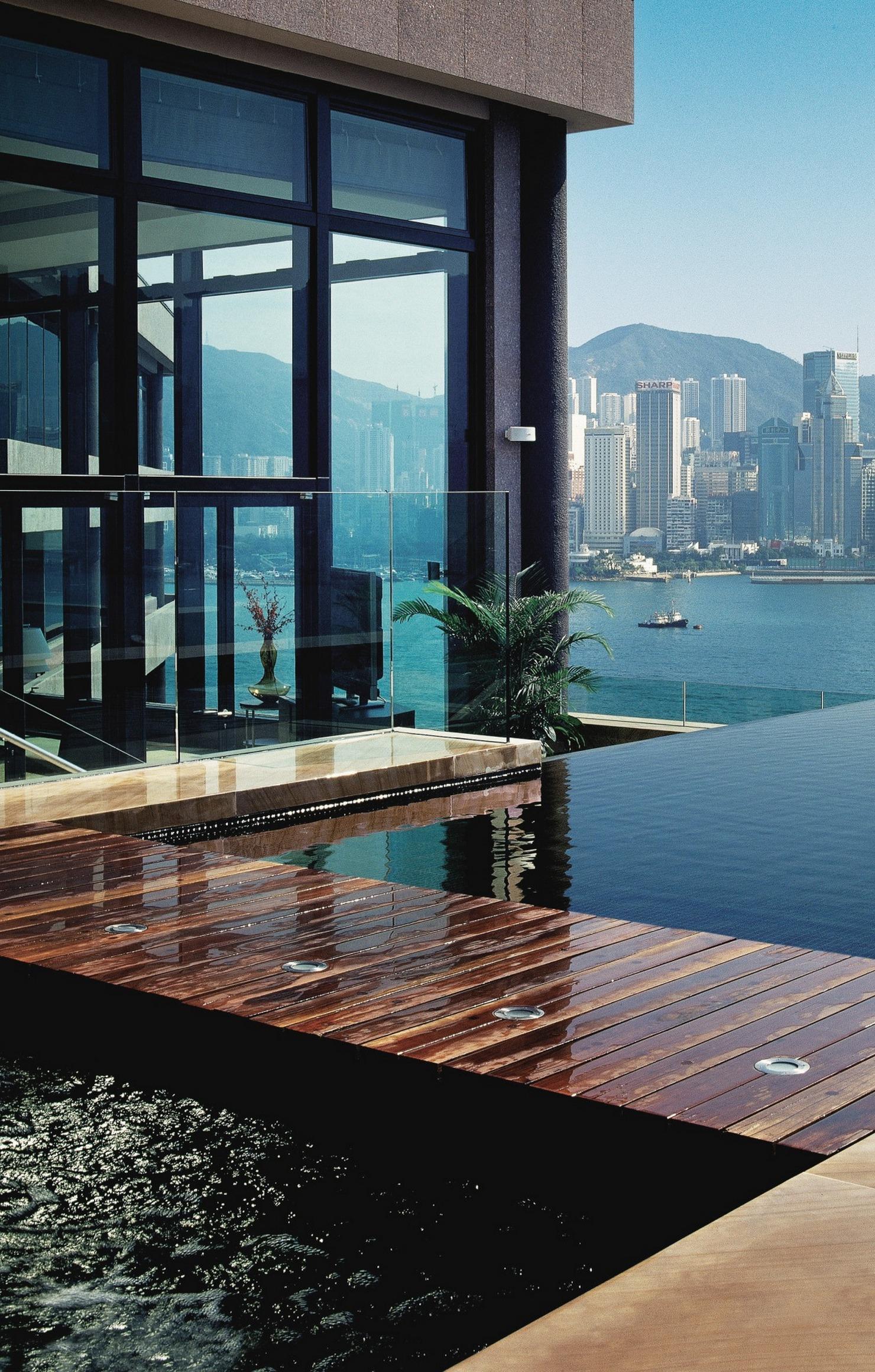 Luxury House Pool Skuscrapers Panoramic View Retina Hotel In Hong Kong