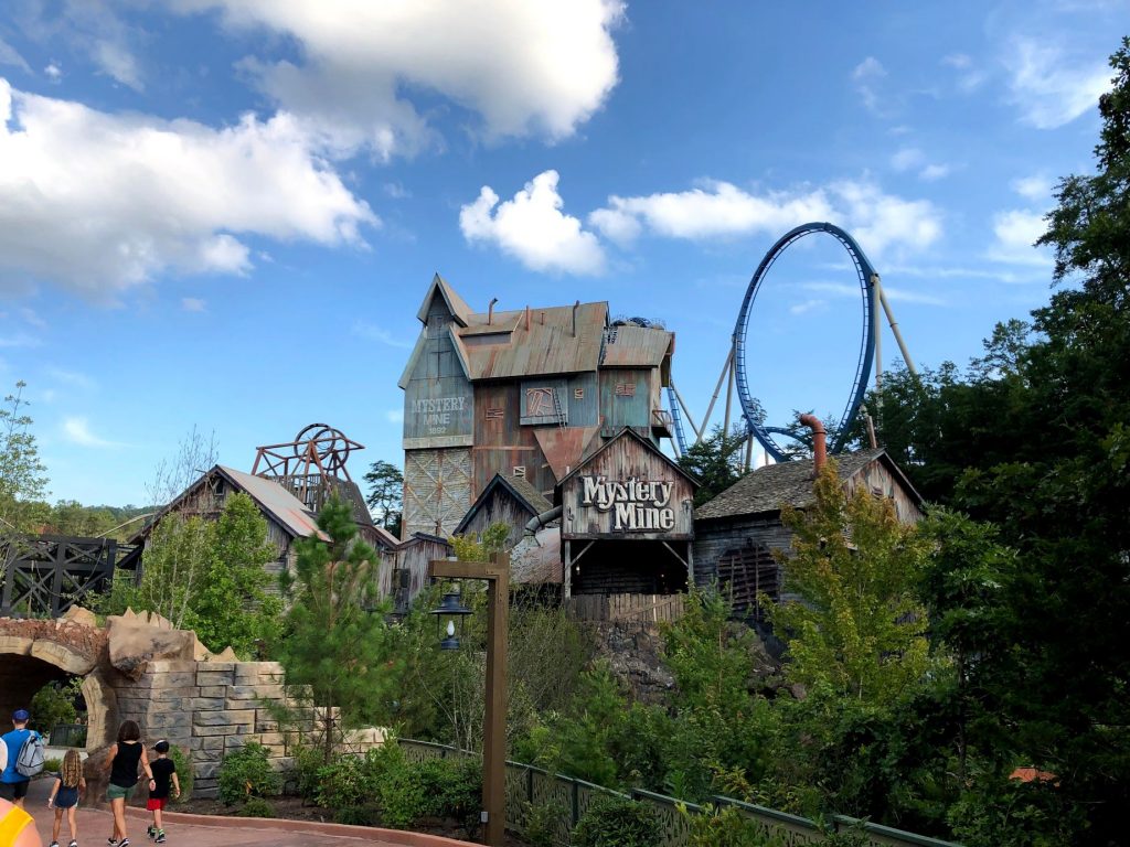How to Spend a Day with Teens at Dollywood