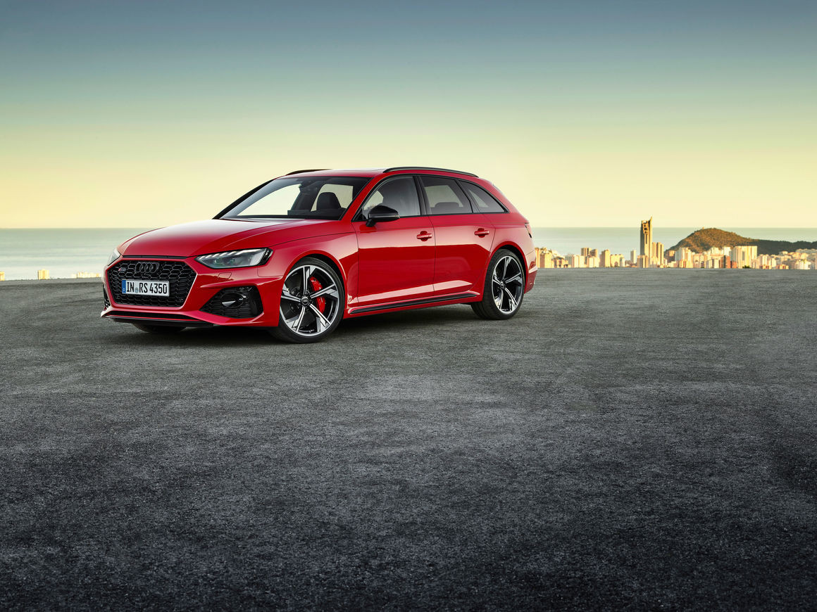 Audi RS4 Avant RS4 Vorsprung TFSI quattro tiptronic 2022 Full Specification