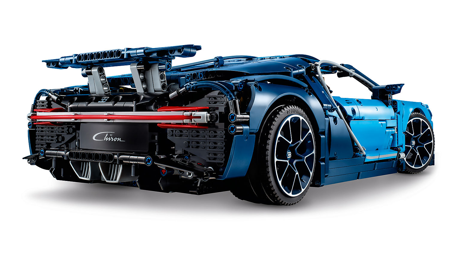 LEGO Technic 42083 Bugatti Chiron. Bugatti chiron, Lego technic, Lego cars