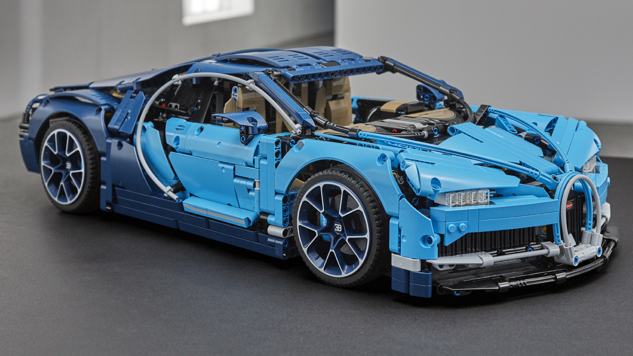 The new Lego Technic Bugatti Chiron has 599 pieces