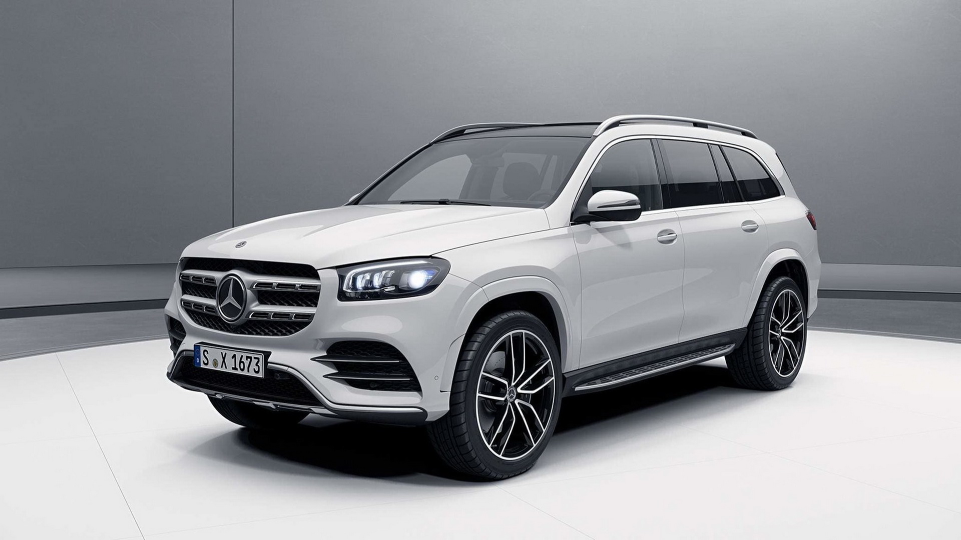 Mercedes GLS: New Photo Of Full Size SUV Coming For BMW X7