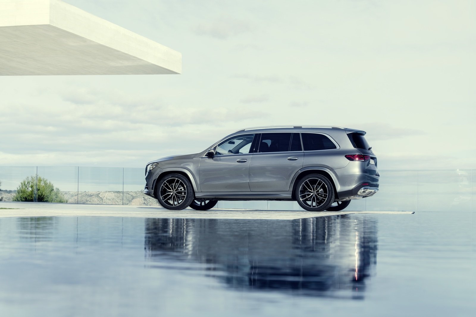 Wallpaper Of The Day: 2020 Mercedes Benz GLS