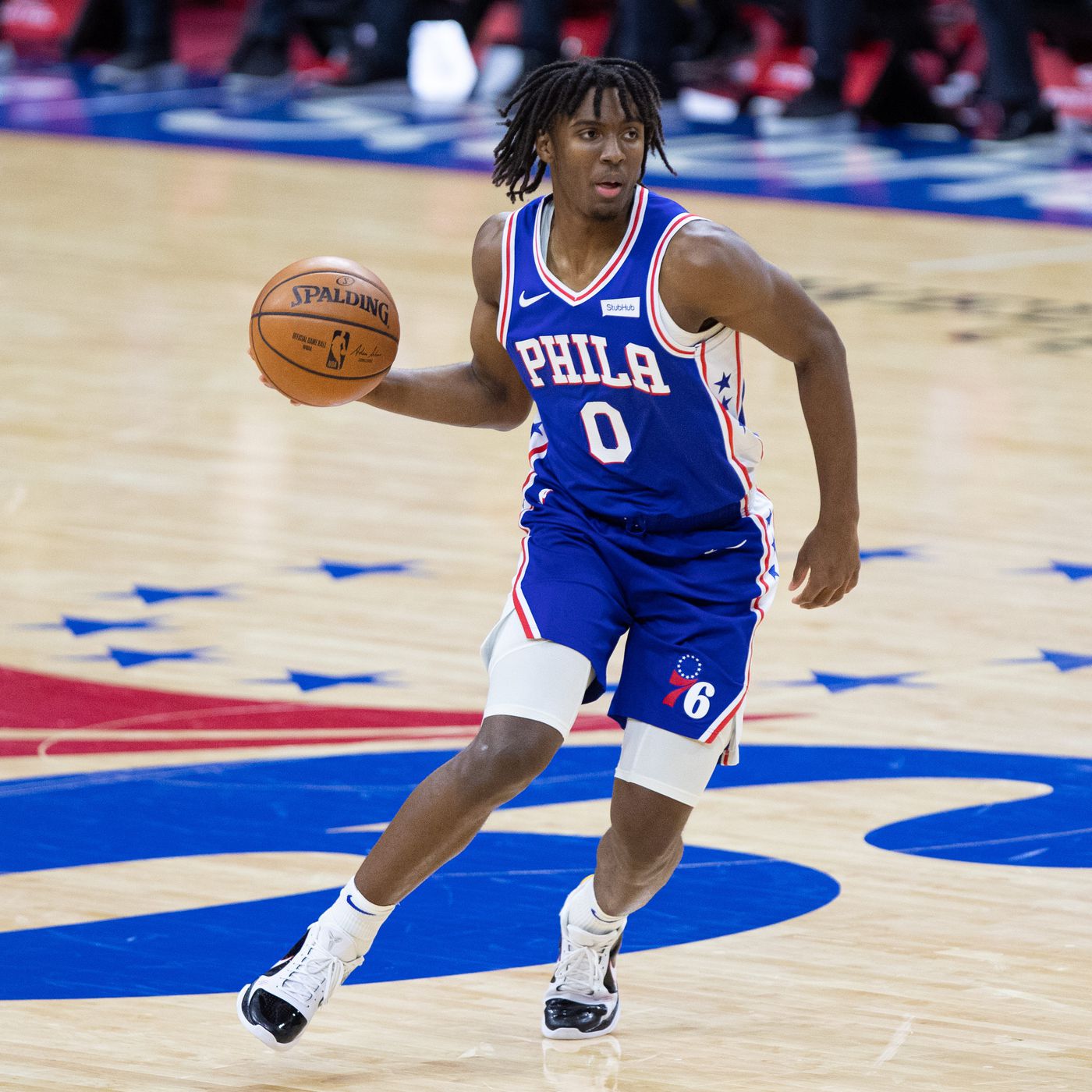 Tyrese Maxey wallpaper that i made! : r/sixers