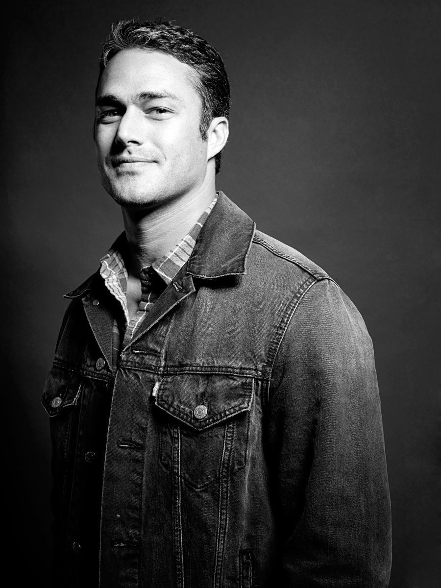 Taylor Kinney wallpaper. Taylor kinney, Taylor kinney chicago fire, Taylor
