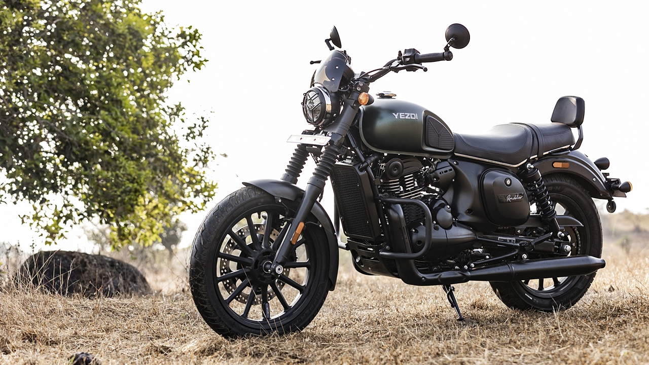 image of Yezdi Roadster. Photo of Roadster