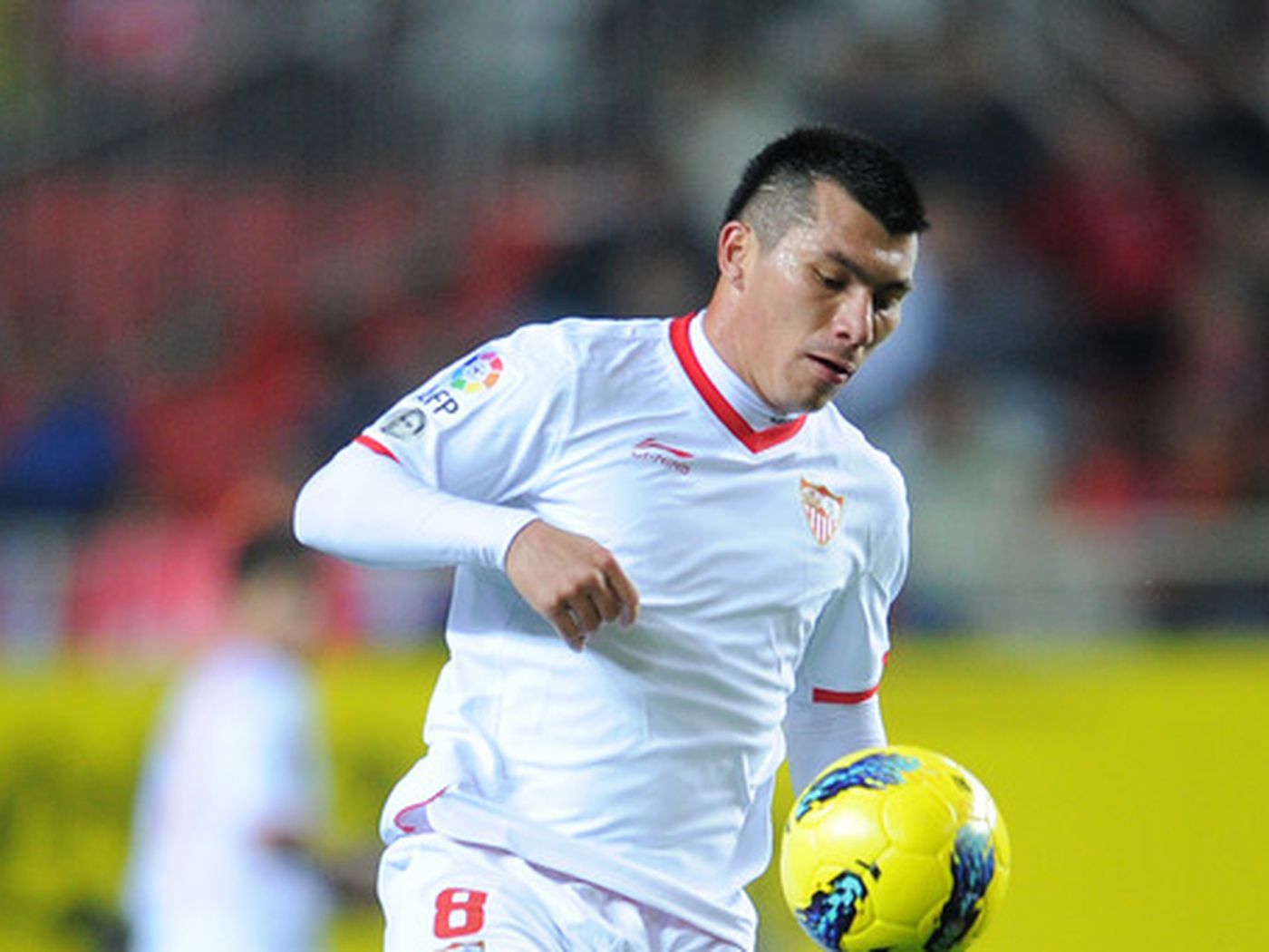 Gary Medel heads to Cardiff City