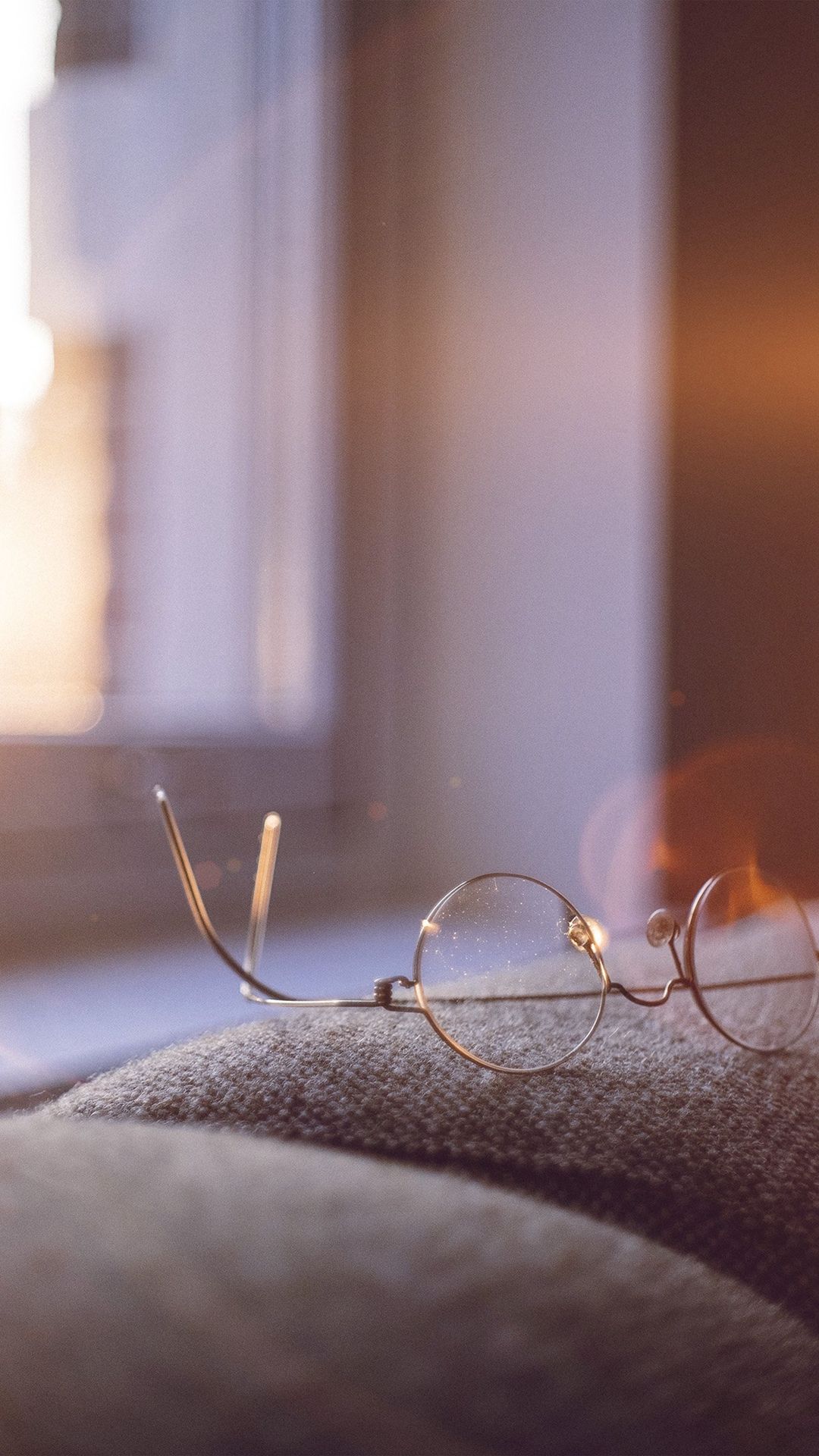 Lonely Quiet Day Home Glasses Sunlight Flare #iPhone #wallpaper. Cool wallpaper for phones, Live wallpaper iphone, iPhone 6 plus wallpaper