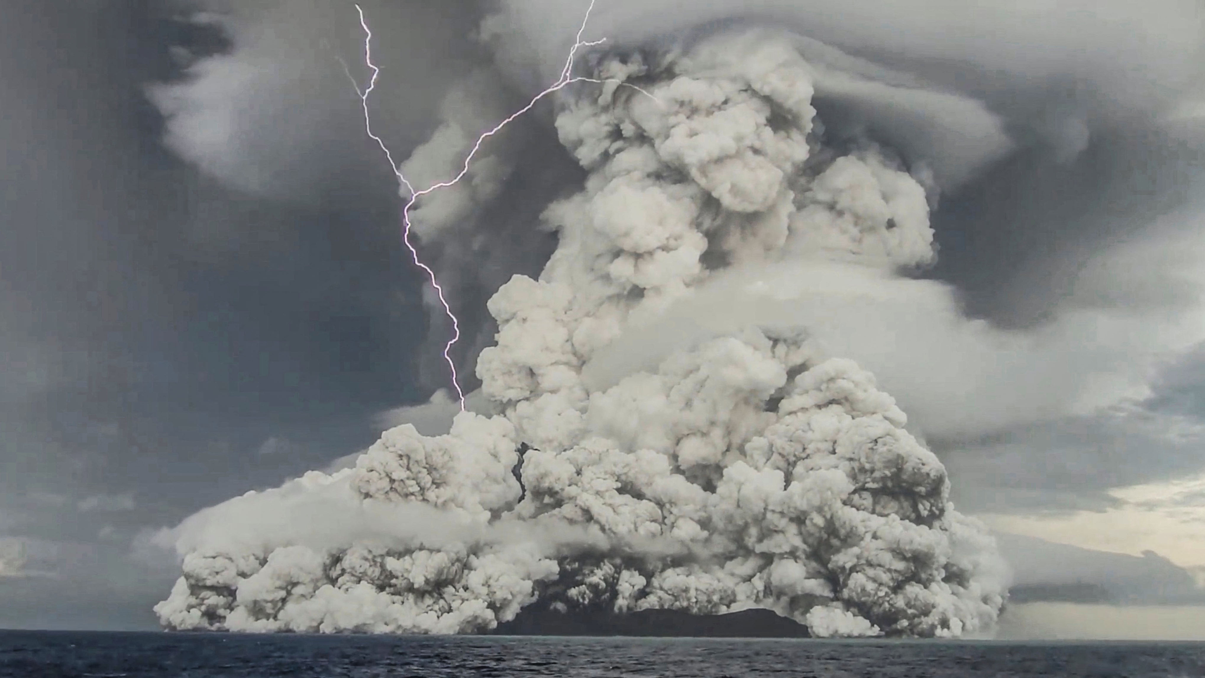 Satellite image show explosive power of Tonga underwater volcano