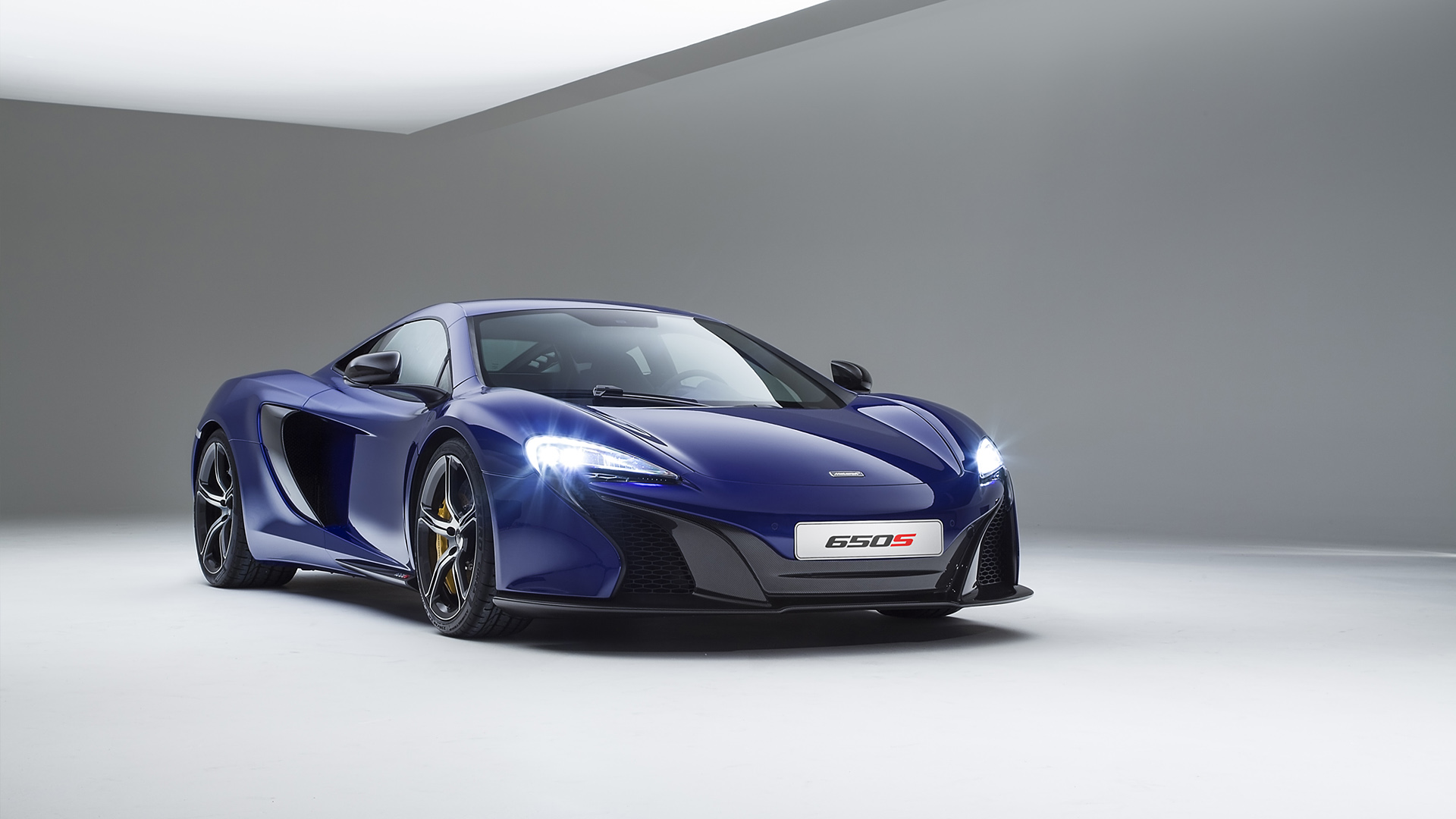 2015 McLaren 650S 005 1080