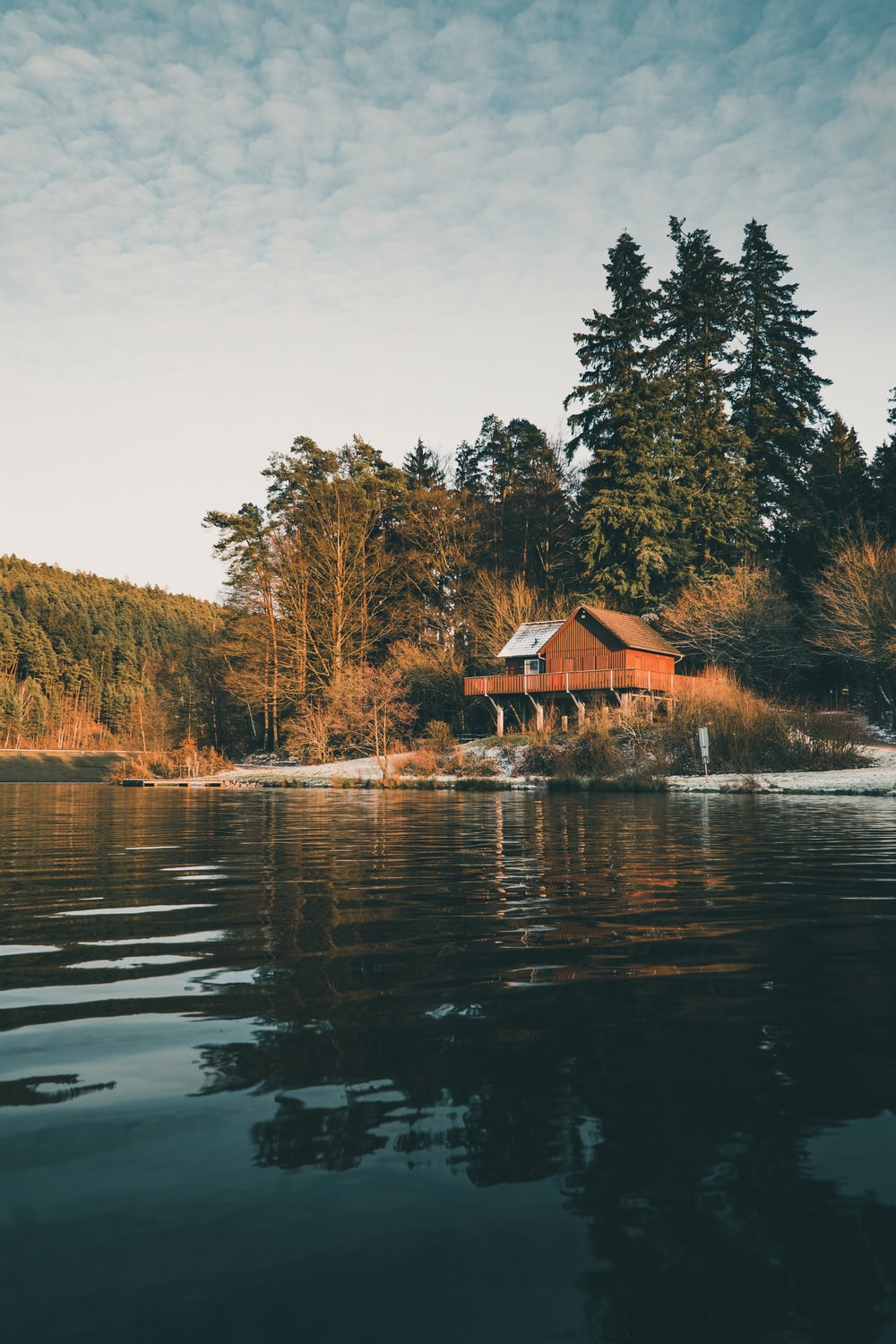 Lake House Picture. Download Free Image