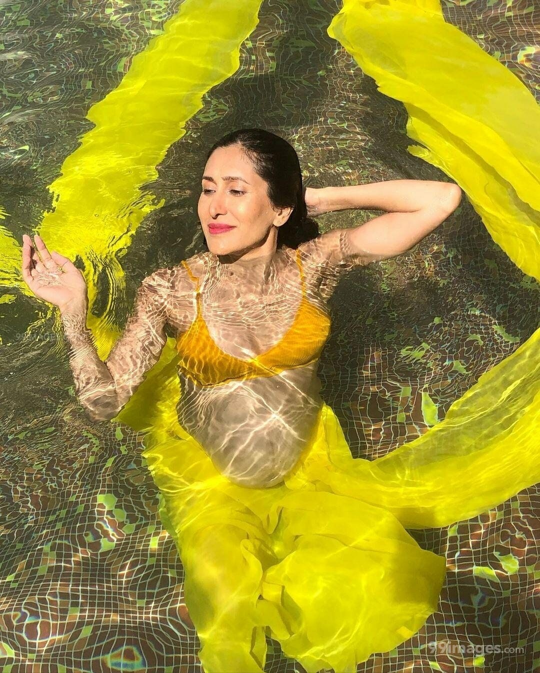 Teejay Sidhu Hot HD Photo & Wallpaper for mobile (1080p) (png / jpg)