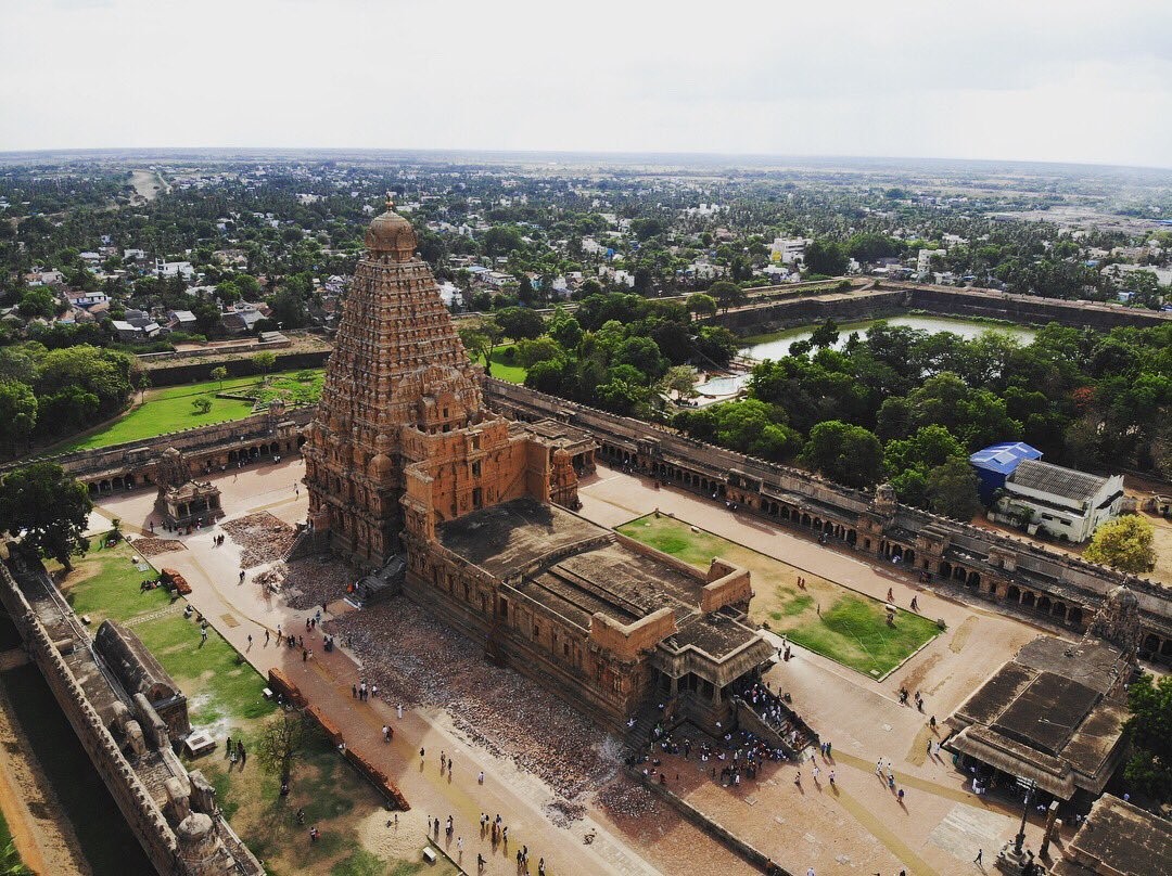 A Marvel of Dravidian Architecture: The Brihadeeswara Temple