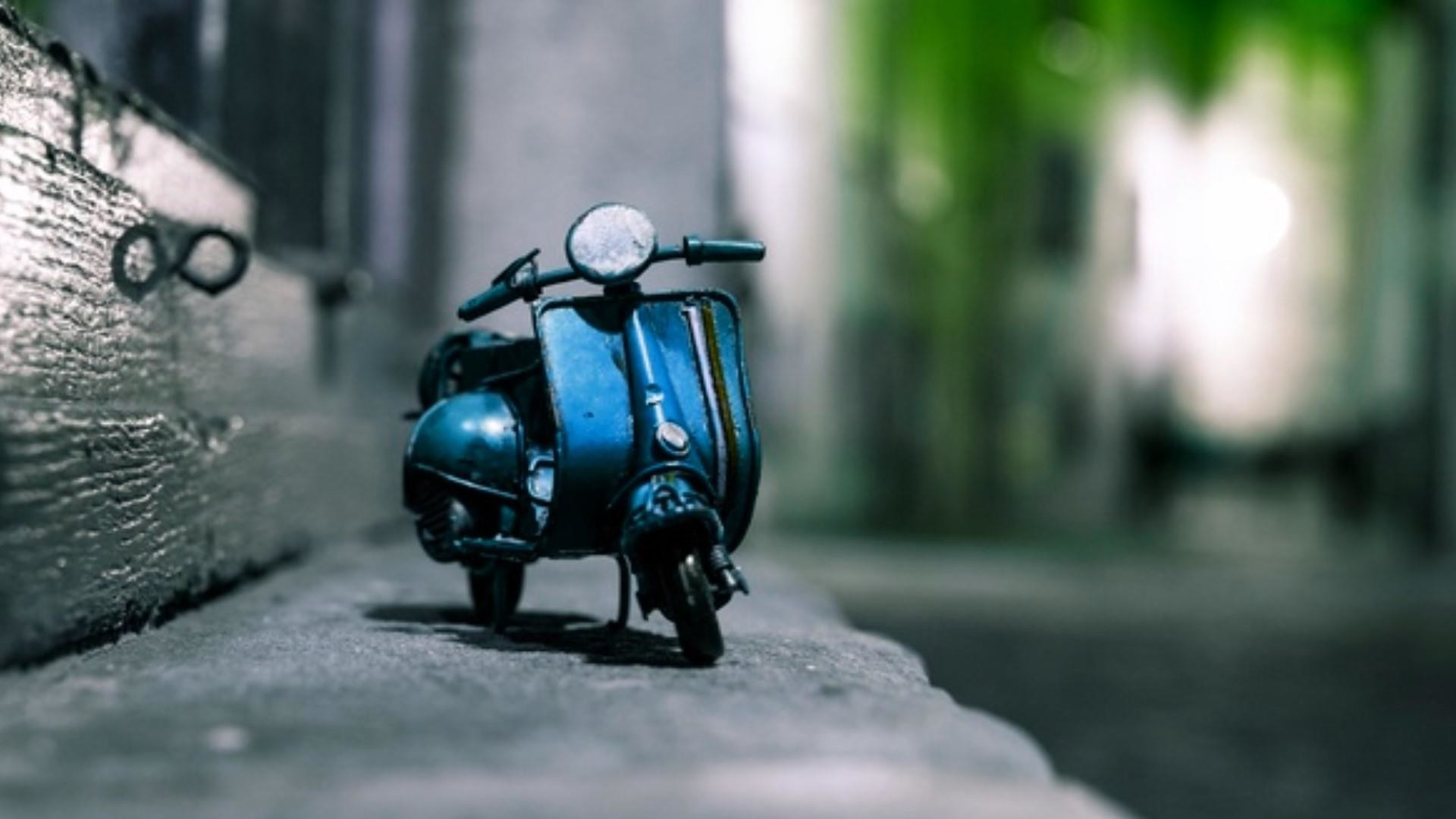 Vespa Wallpaper