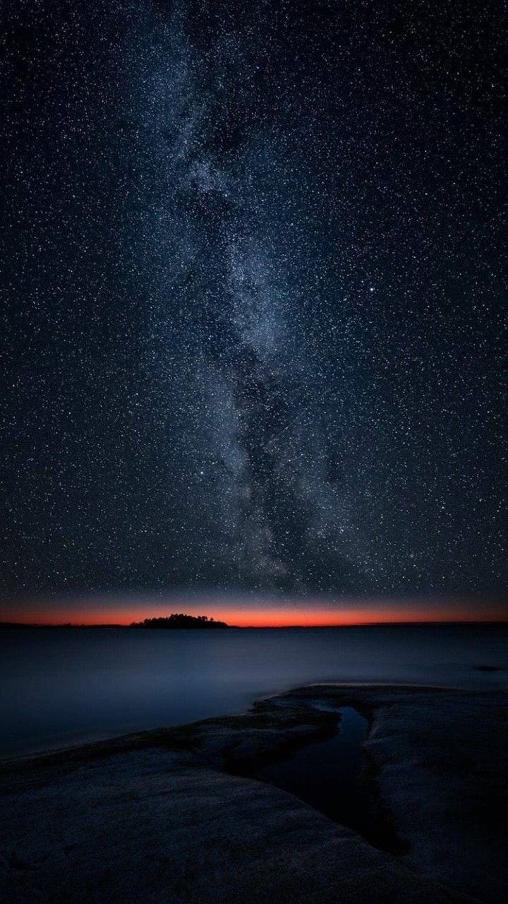 Stunning Picture Of The Universe. Starry night wallpaper, Night sky wallpaper, HD wallpaper iphone