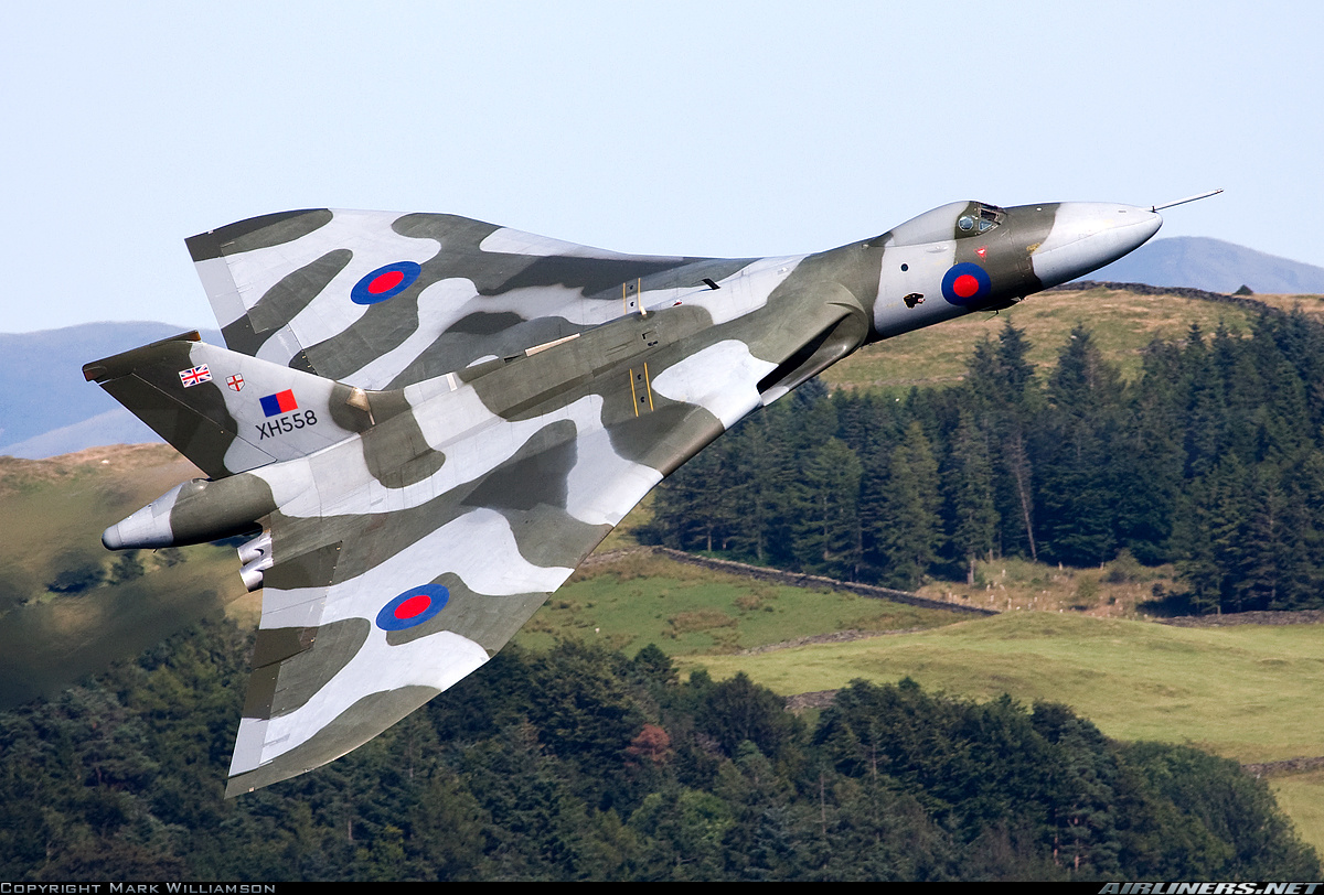 Avro 698 Vulcan B2. Aviation Photo