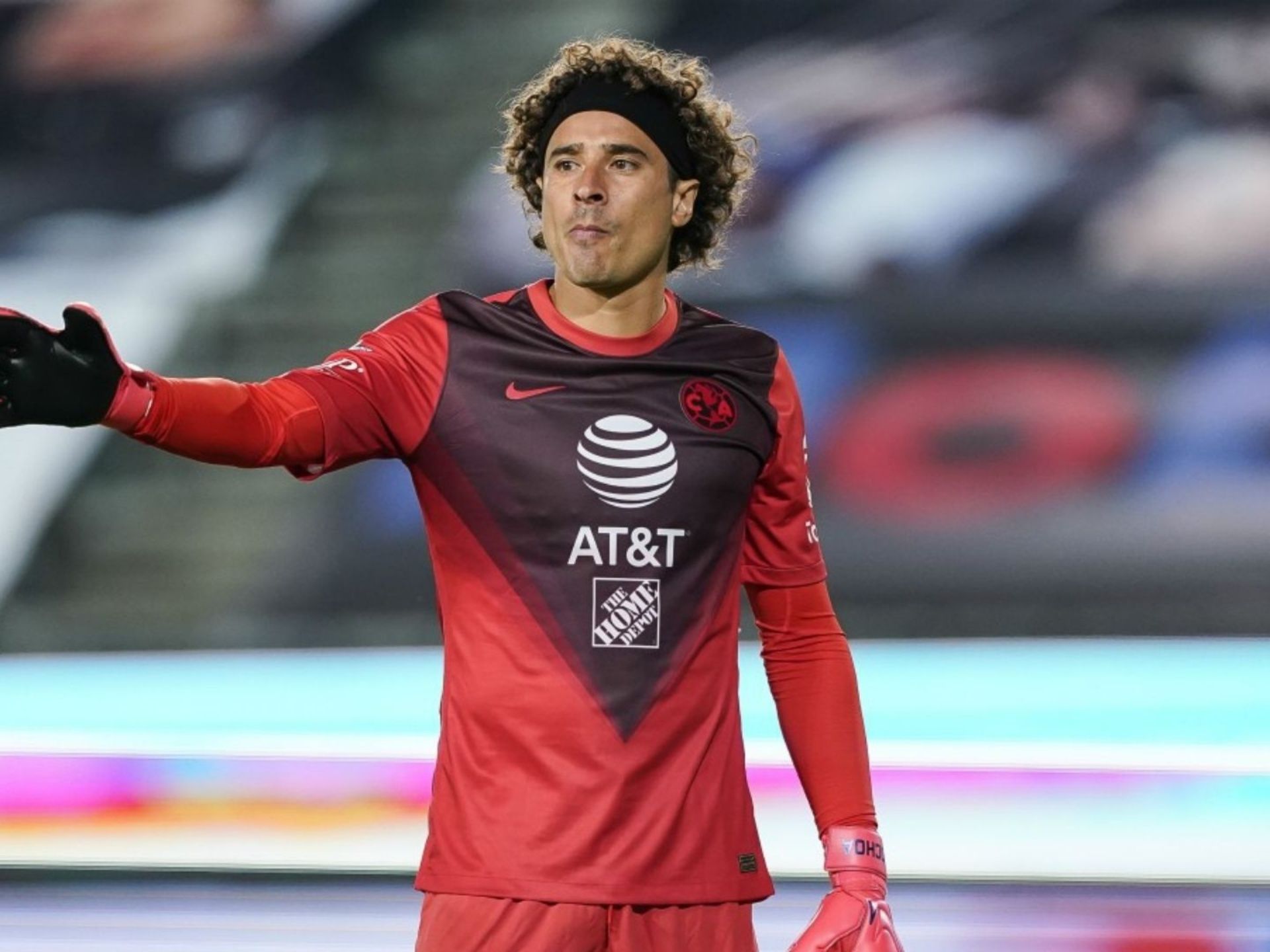 Guillermo Ochoa won't stay with Club América after his contract expires: Santiago Baños. El Futbolero US Liga MX News