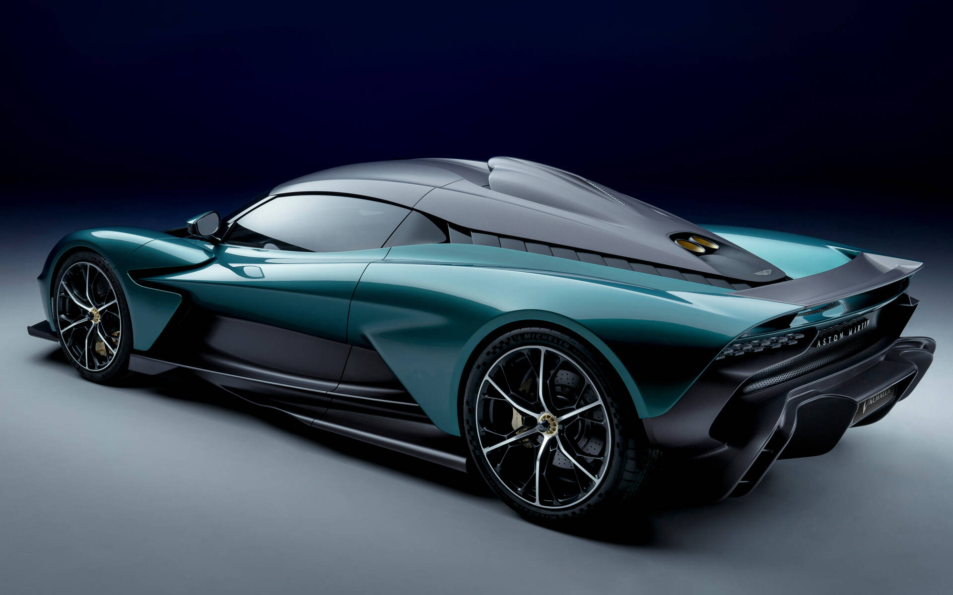 Aston Martin Valhalla Becomes Real, Delivers 937 Electrified Ponies Car Guide