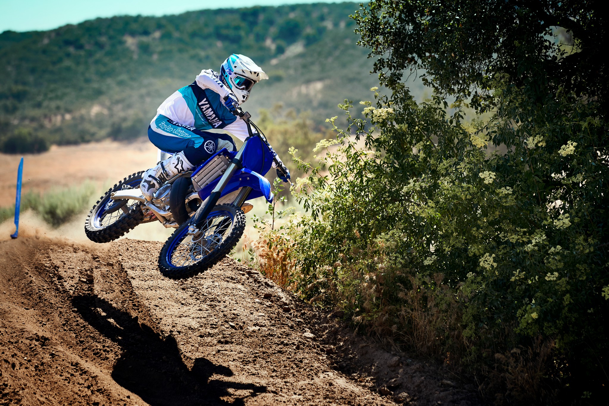 Yamaha YZ250 [Specs, Features, Photo]