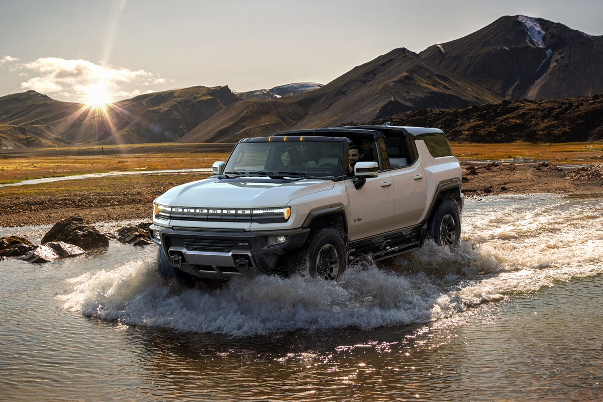 The Problem With the Hummer SUV Going on Sale in 2023