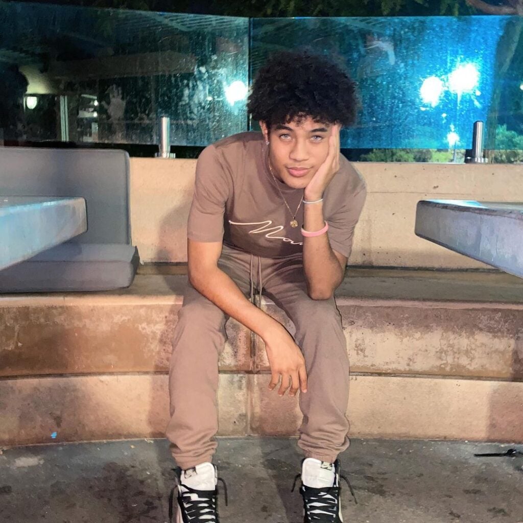 Sora Simmons Wallpapers - Wallpaper Cave