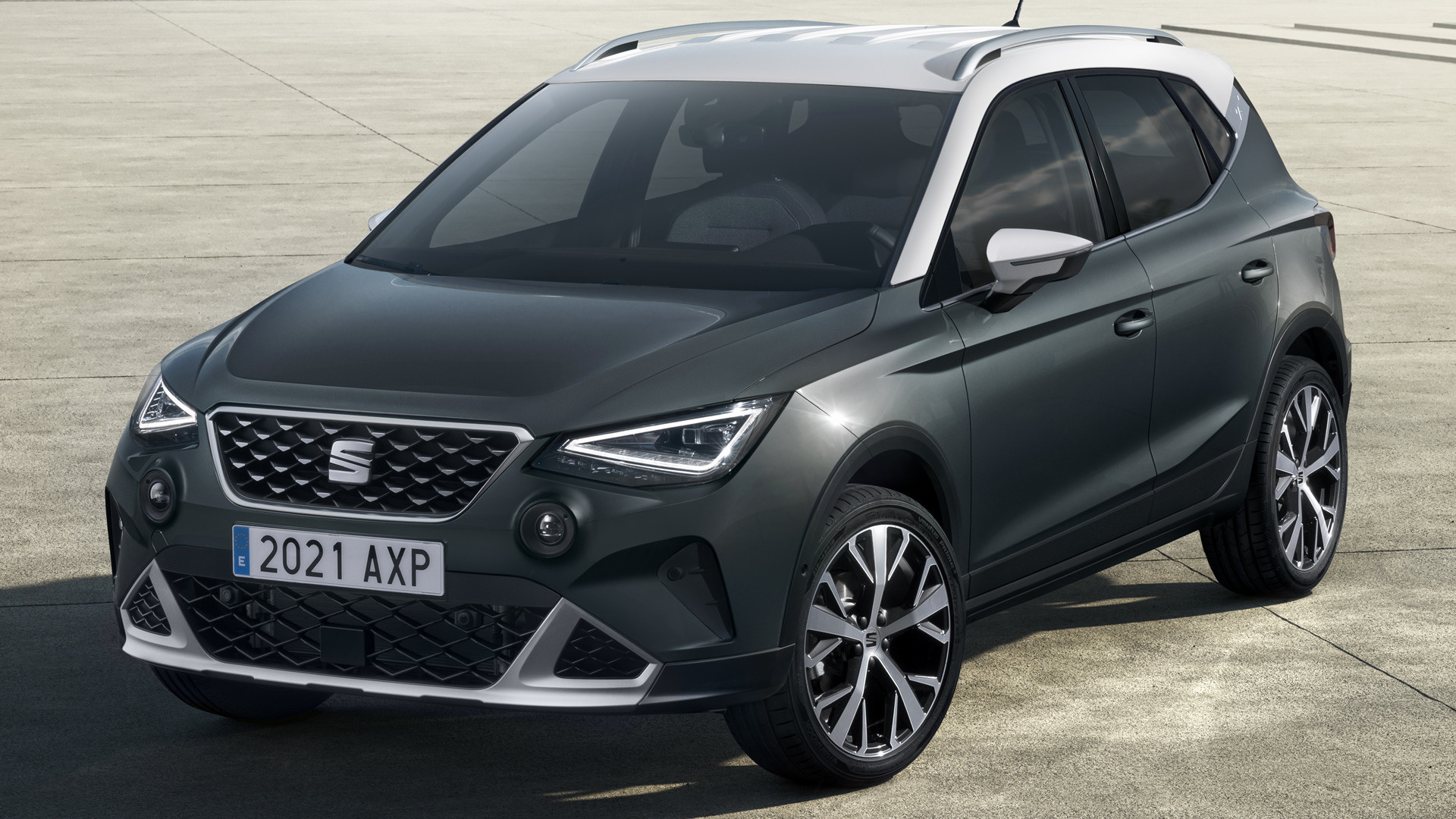 Seat Arona and HD Image