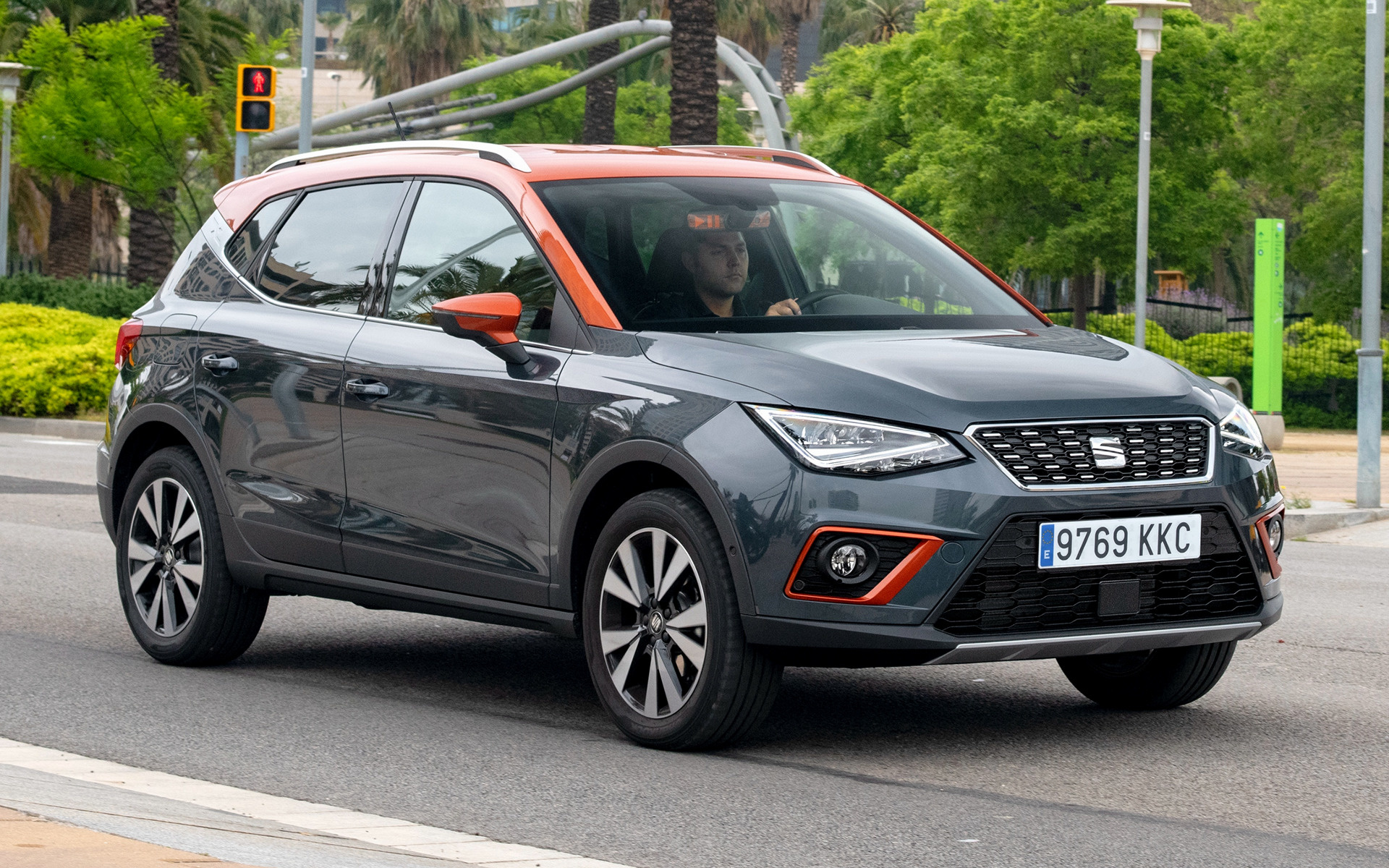 Seat Arona Beats and HD Image