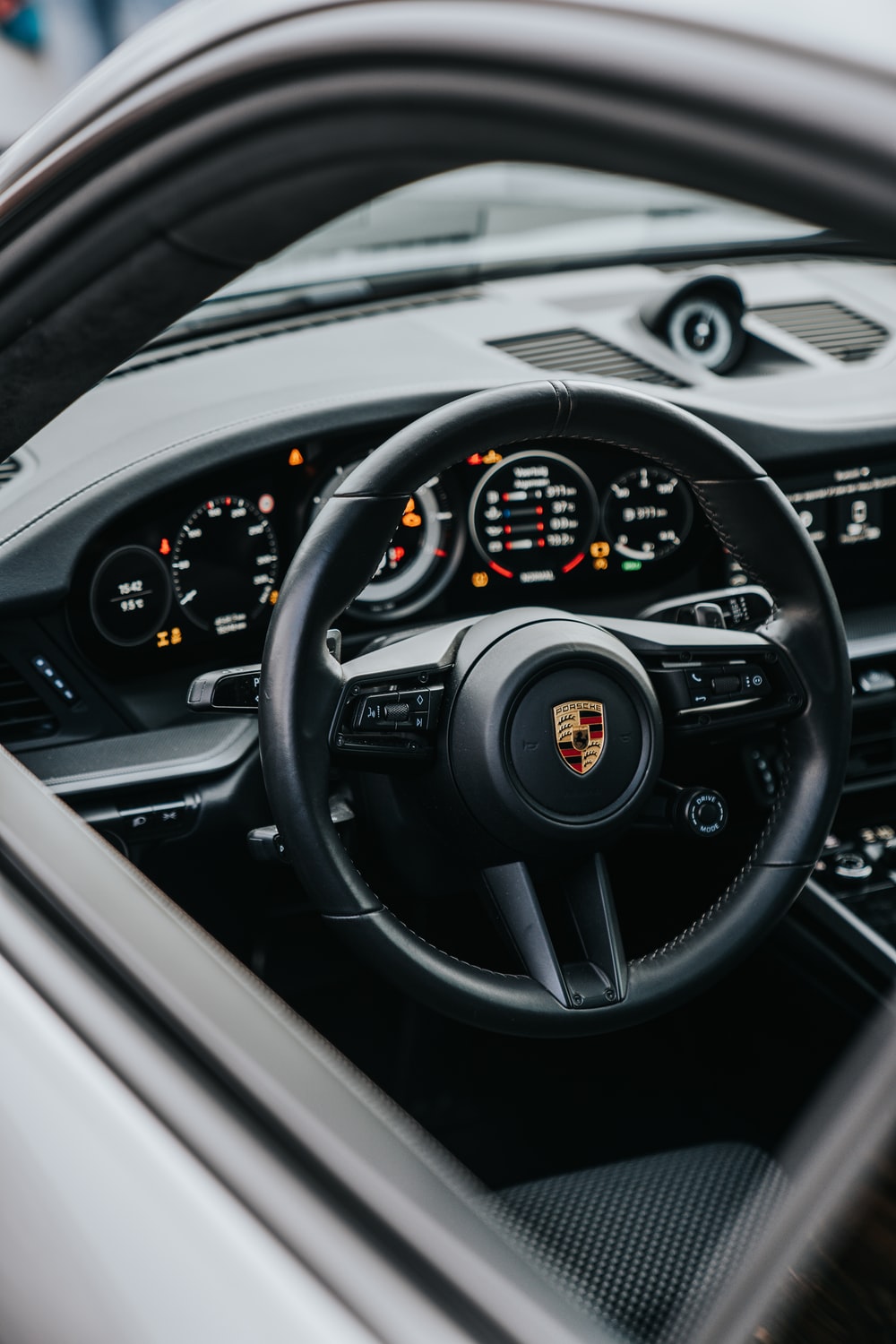 Stunning Porsche Interior Pictures That Will Blow Your Mind - wegeyo1