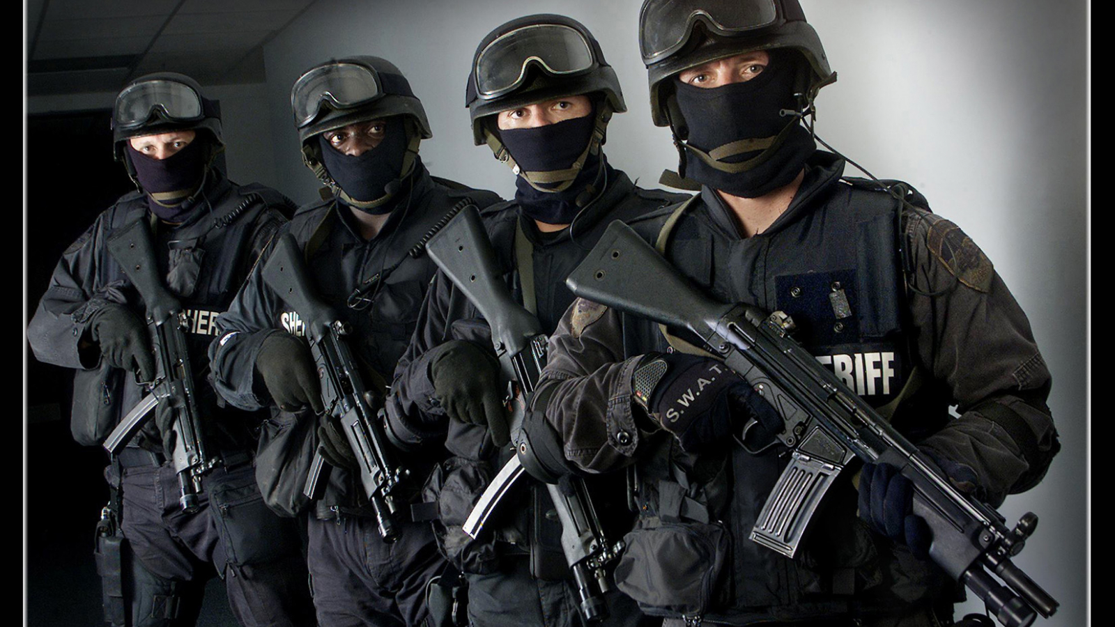 Free download Sheriffs SWAT team members right to left foreground to background [1650x1296] for your Desktop, Mobile & Tablet. Explore Police SWAT Team Wallpaper. Swat Team Wallpaper, Cool SWAT