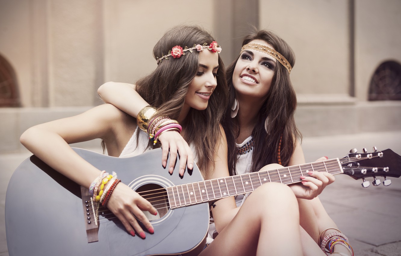 Wallpaper girls, guitar, friendship, smile, girlfriend image for desktop, section музыка