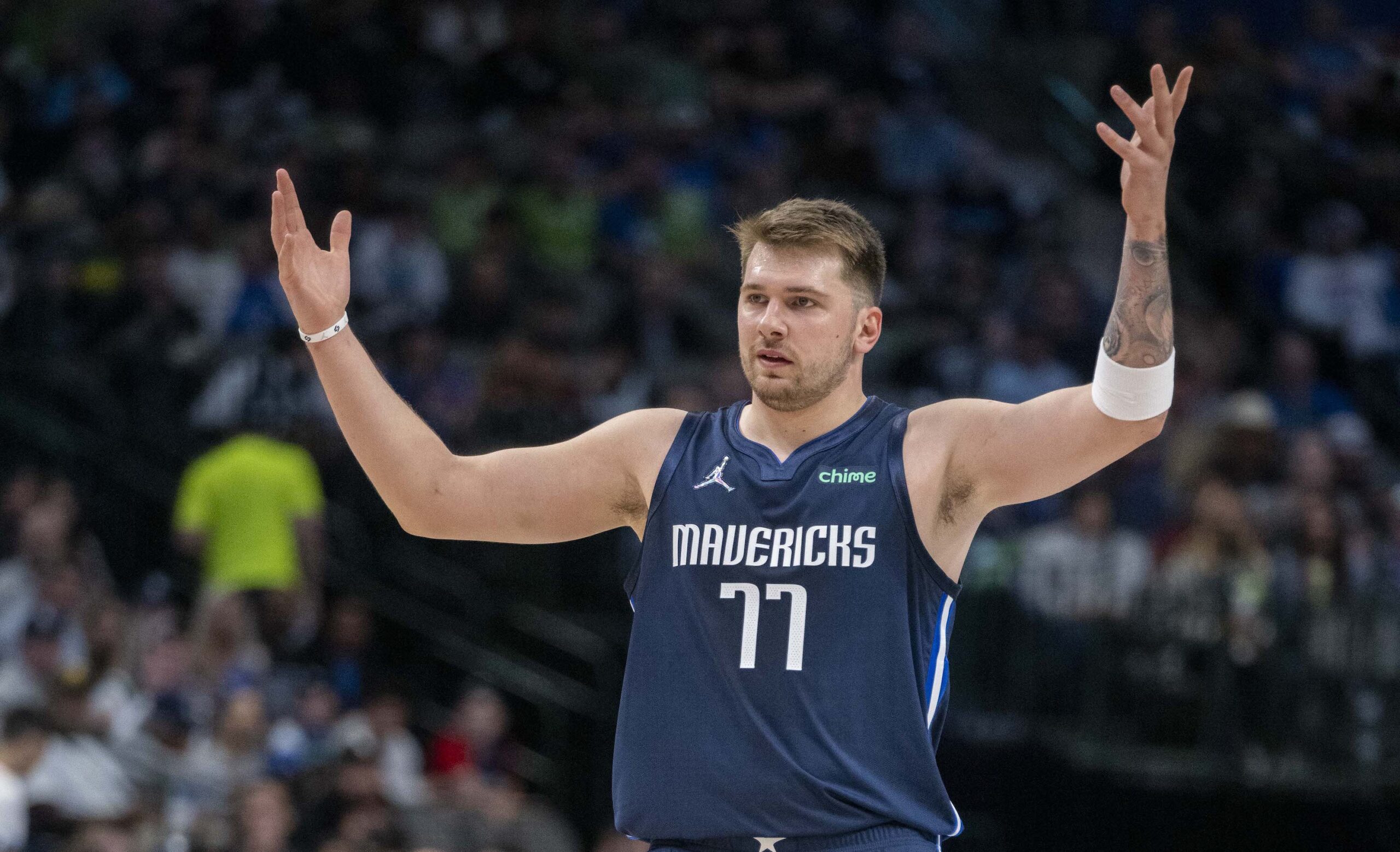 Luka Doncic can play in Mavericks' finale after NBA rescinds 16th tech. NBA .com