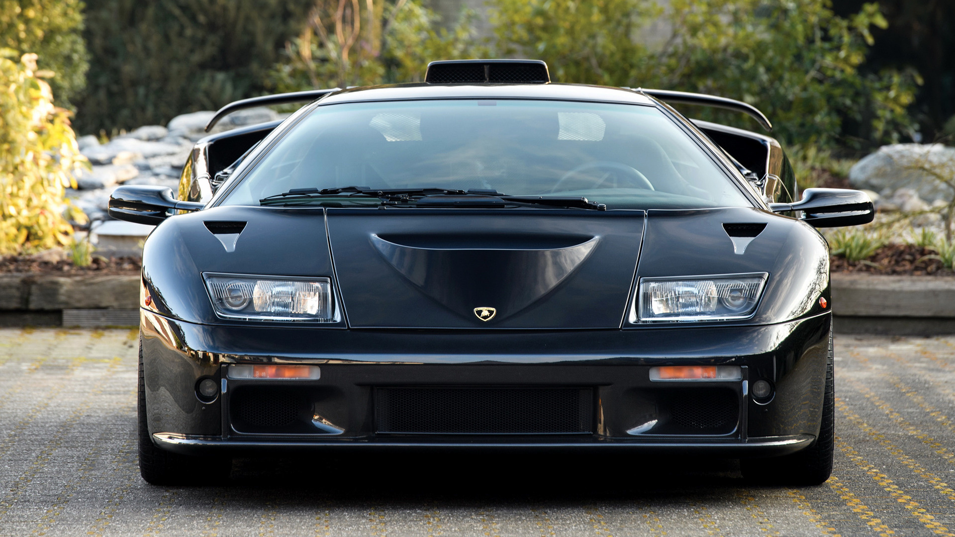Lamborghini Diablo GT and HD Image