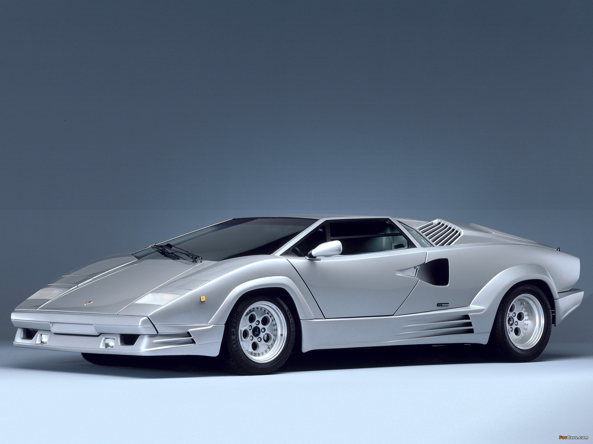 Lamborghini Countach 25th Anniversary 1988–90 image (2048x1536)
