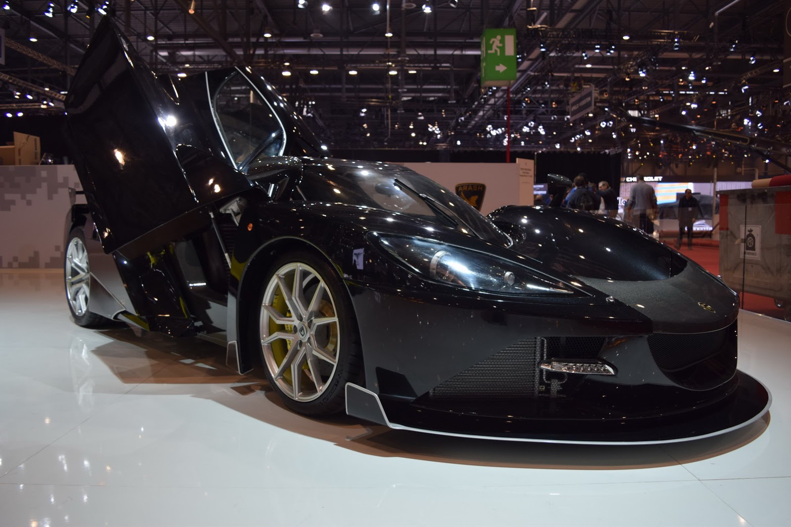 First Look On The 2000 HP Arash AF10 Hybrid Supercar