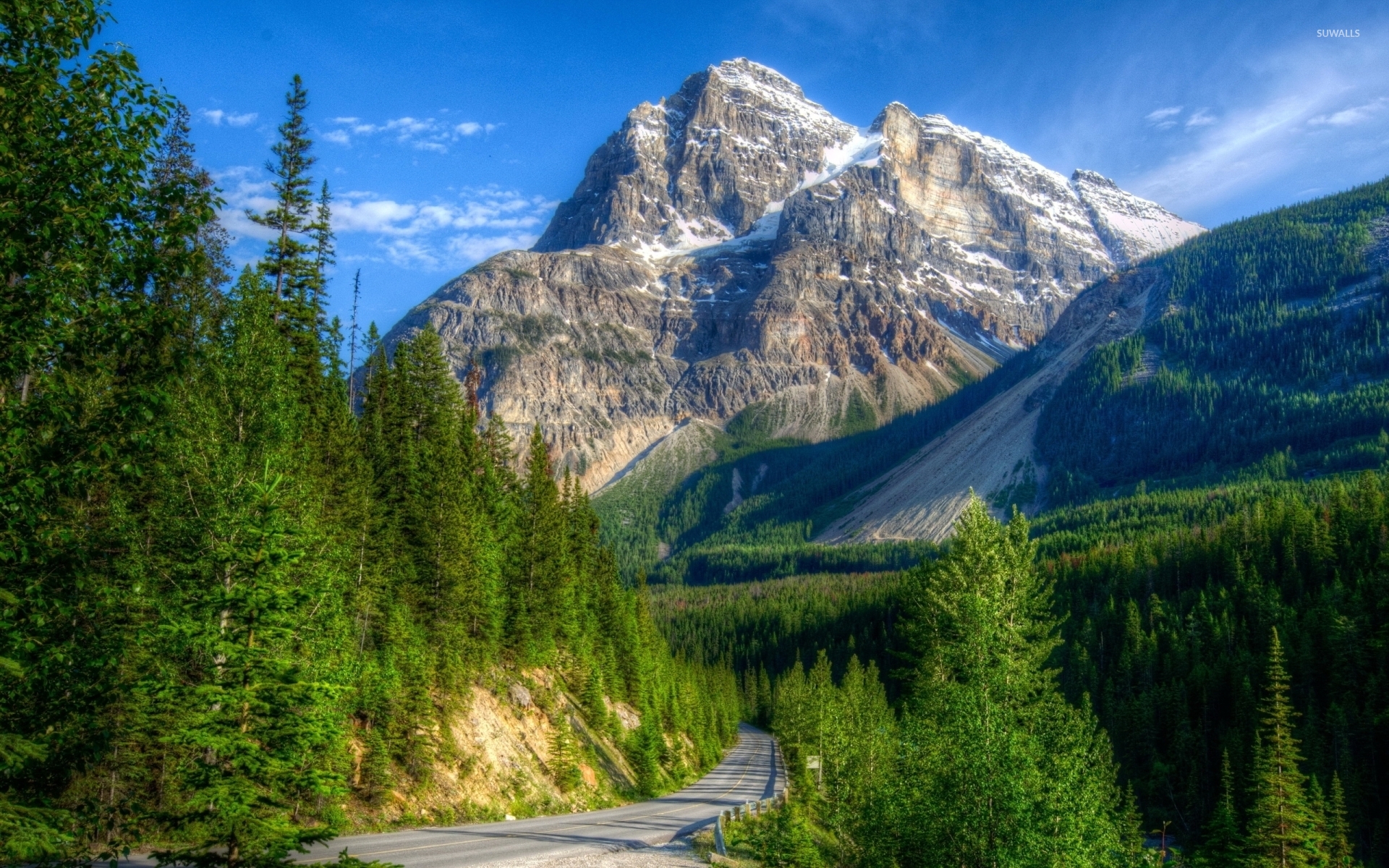 Beautiful nature in Yoho National Park wallpaper wallpaper