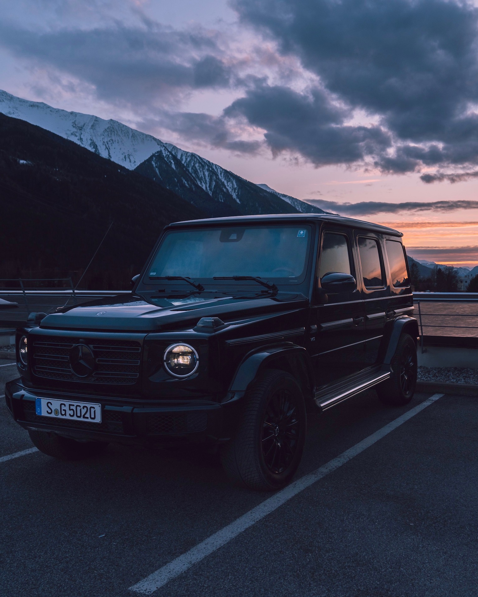 Mercedes Benz Unique View In An Off Roader Like No Other: The Mercedes Benz G Class