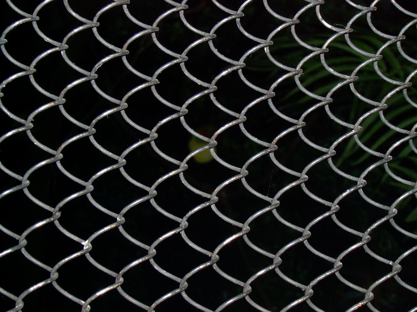 Chain Link Wallpaper