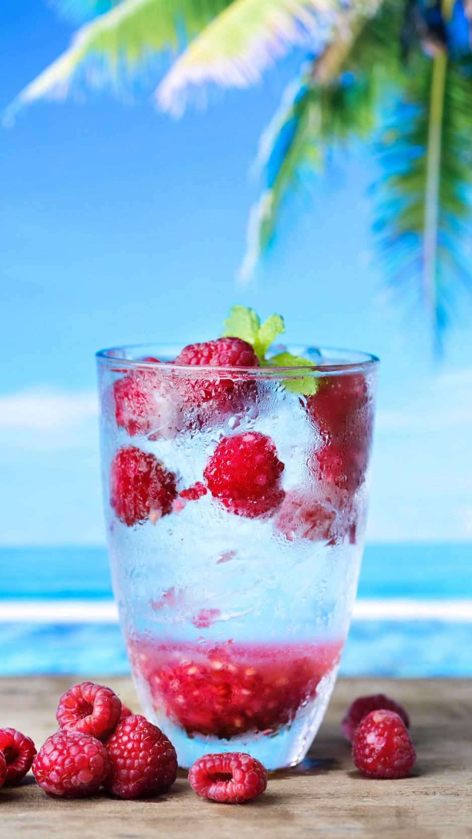 Download Wallpaper 938x1668 Water, Raspberry, Drink, Ice, Drops, Summer Iphone 8 7 6s 6 For Parallax HD Background