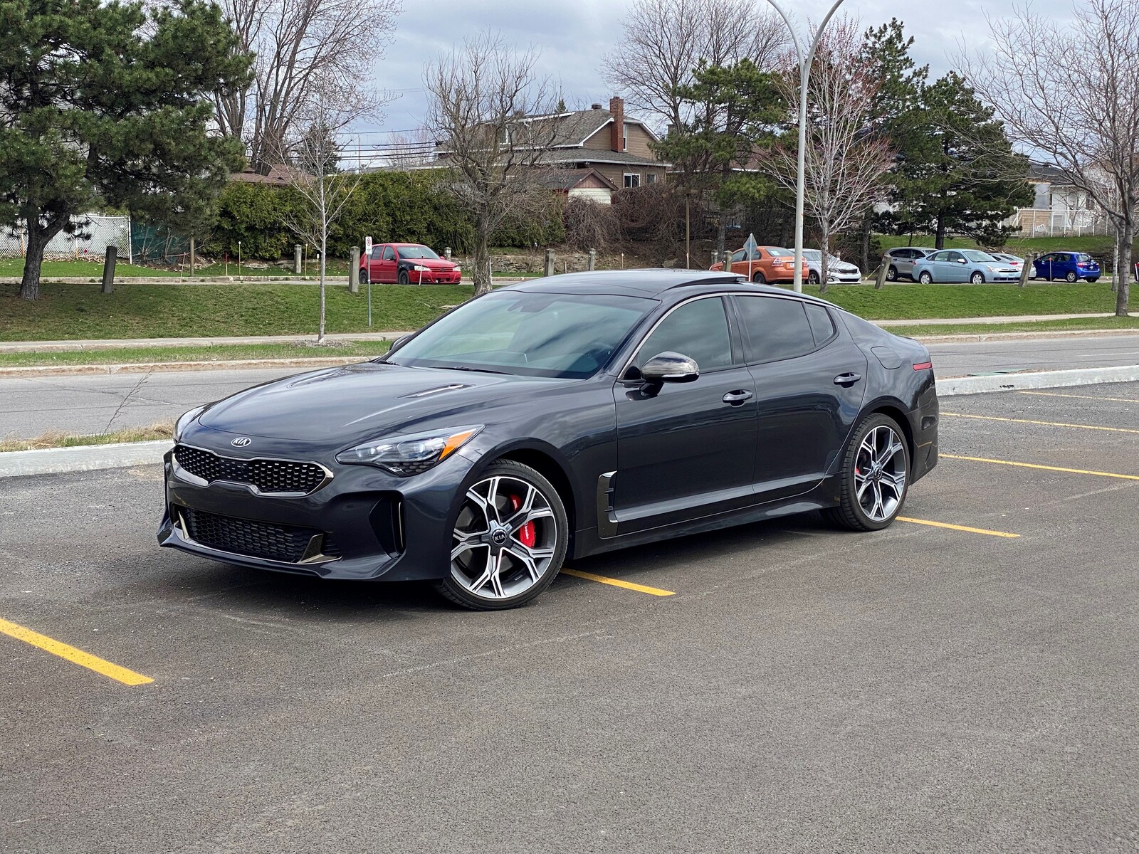 Charcoal Kia Stinger GT Limited AWD Picture, Mods, Upgrades, Wallpaper